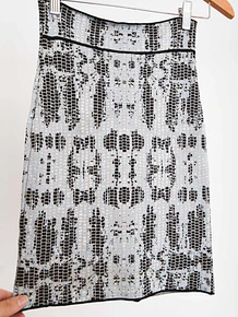 Falda bodycon gris perla