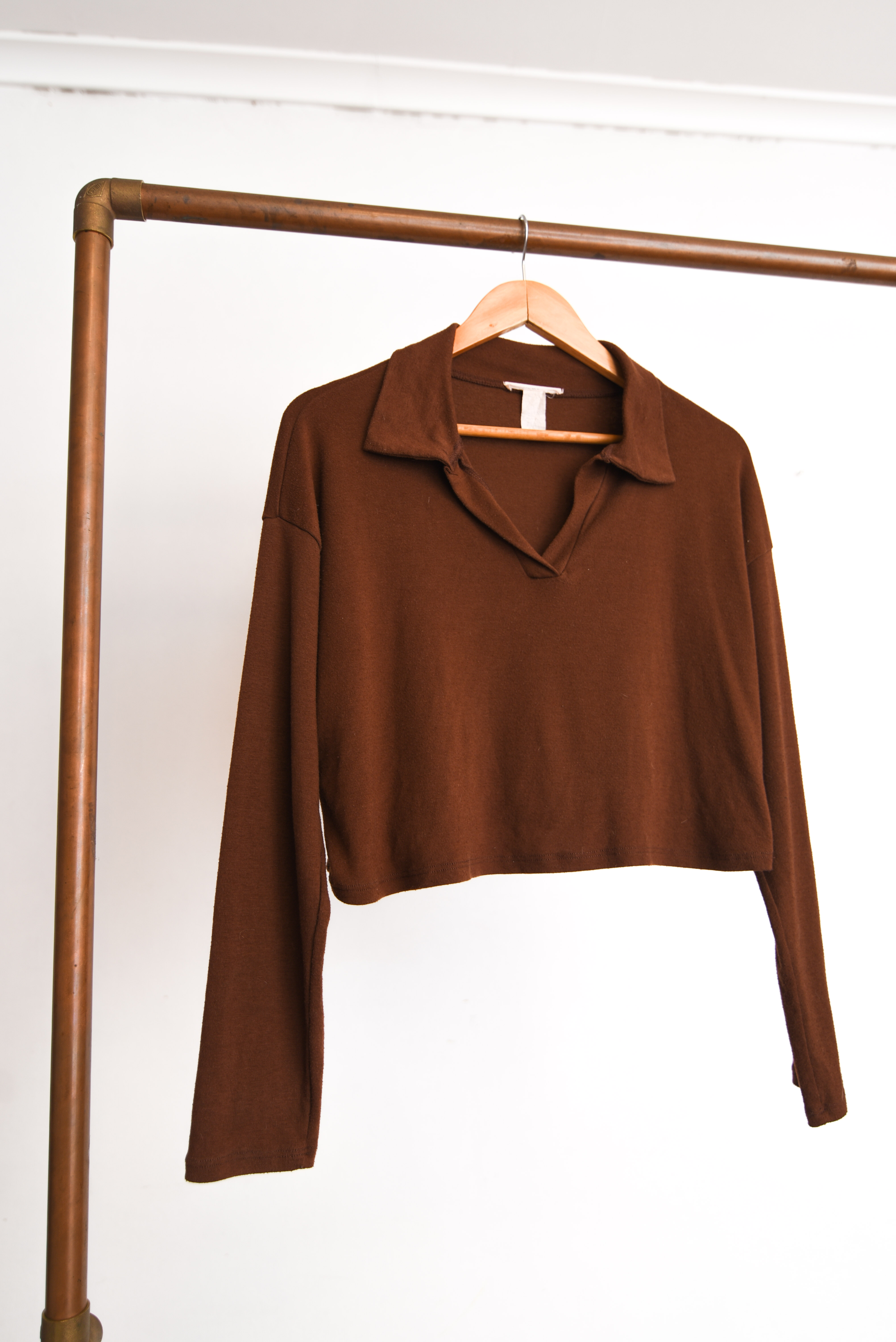 Polera crop café chocolate