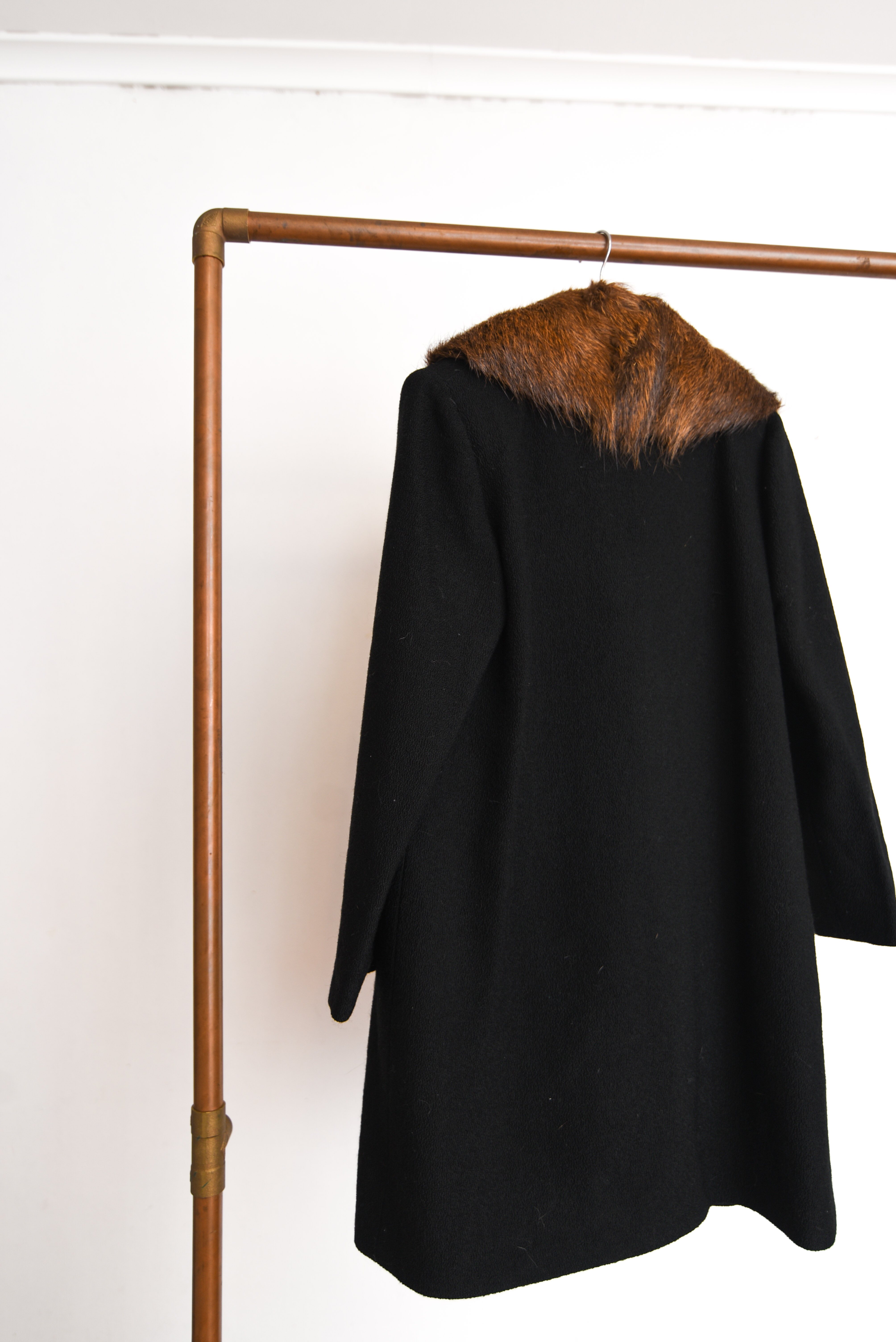 Abrigo negro vintage 60s
