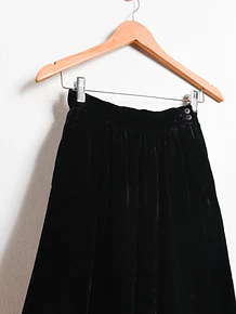 Falda terciopelo negro vintage midi