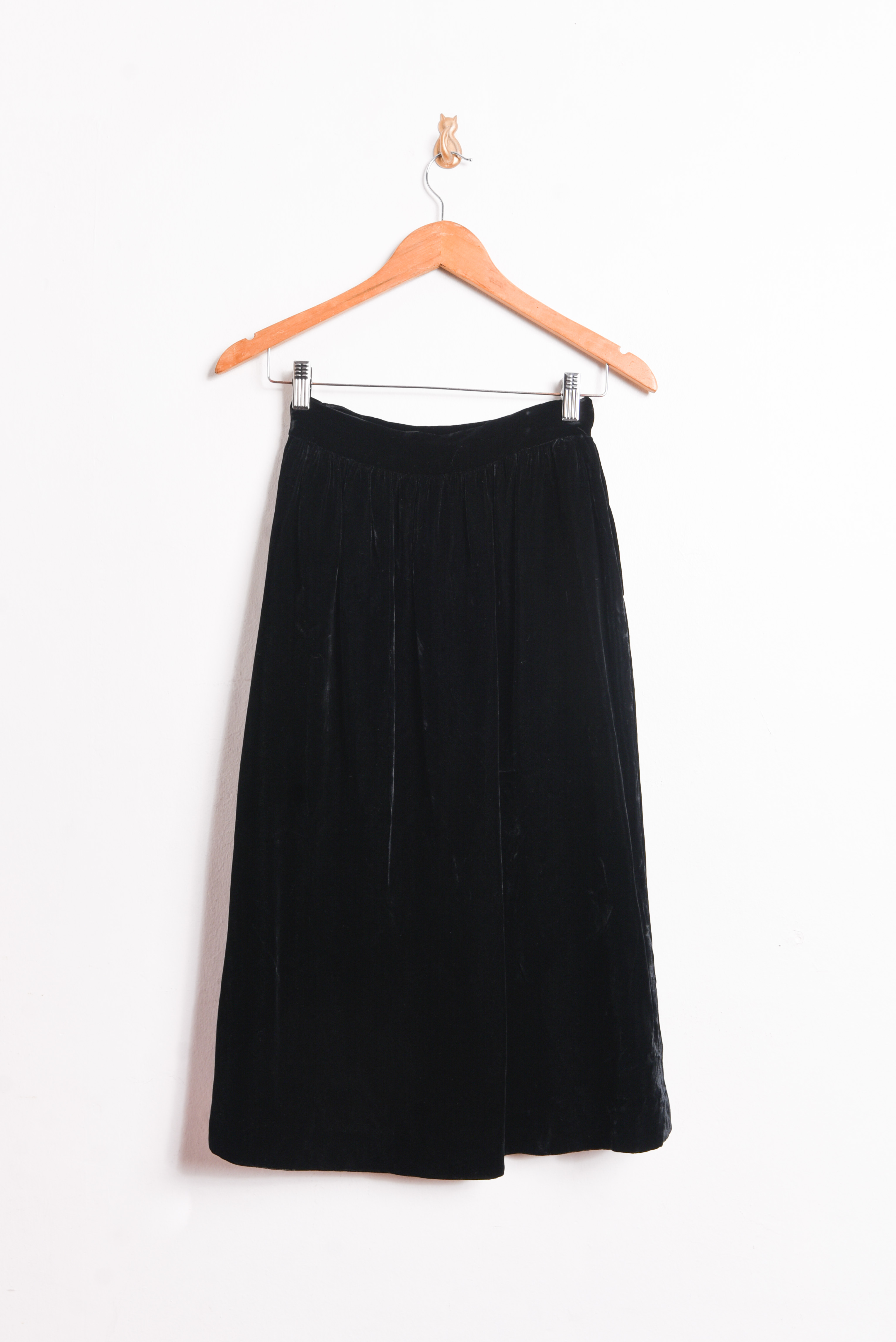 Falda terciopelo negro vintage midi