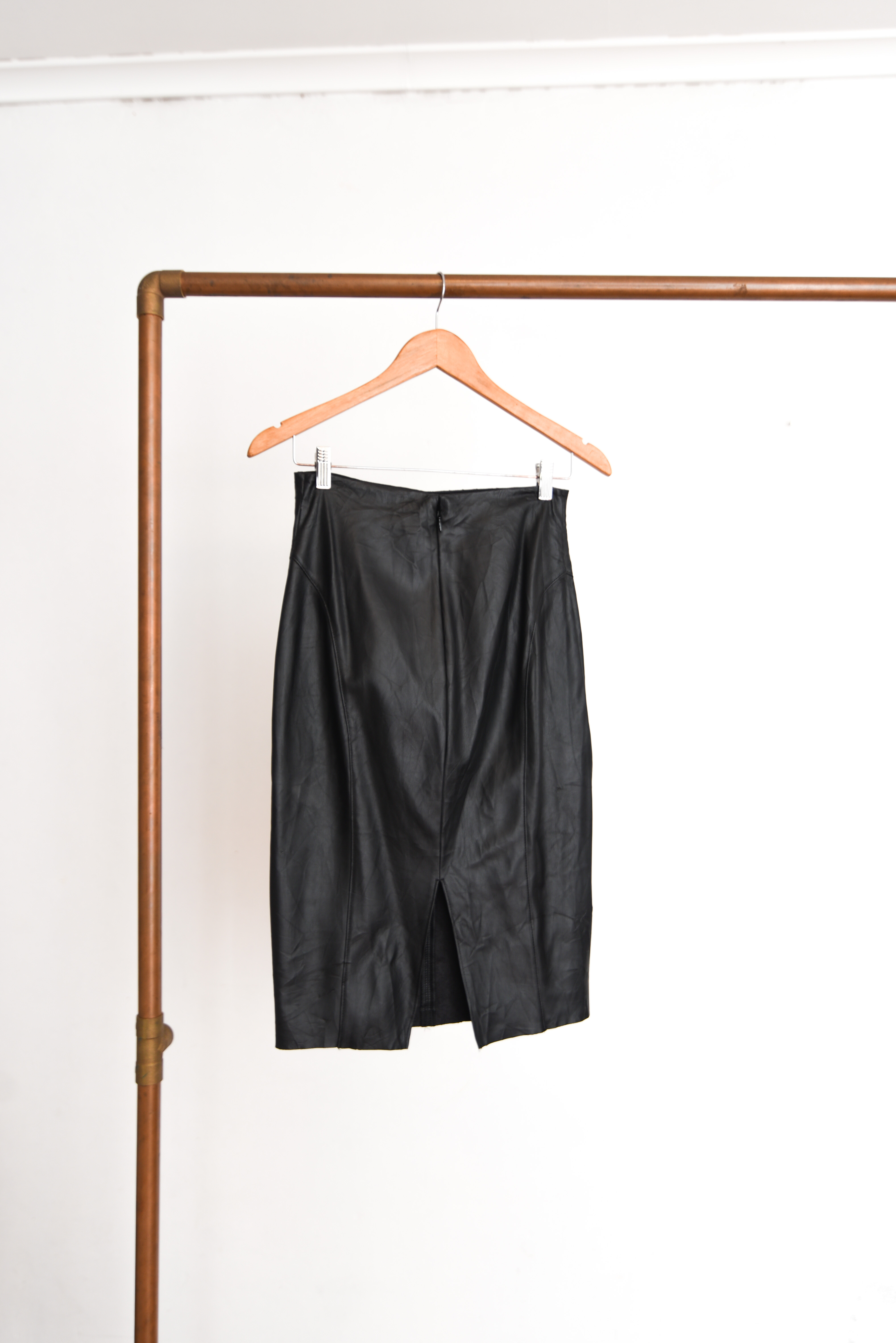 Falda eco cuero black