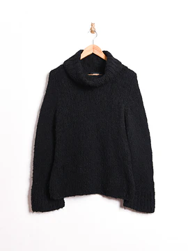 Chaleco negro cuello drapeado