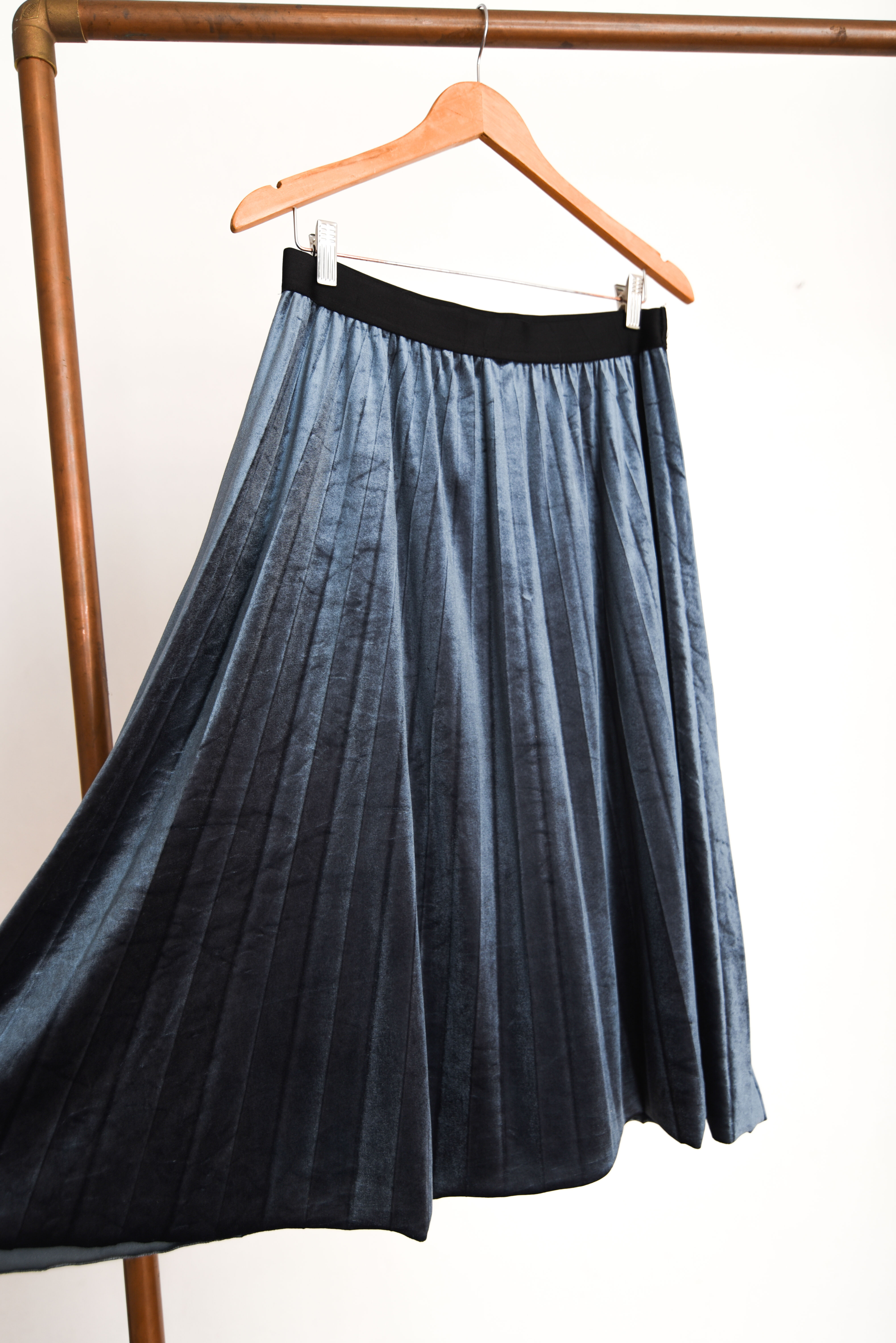 Falda velvet azul piedra