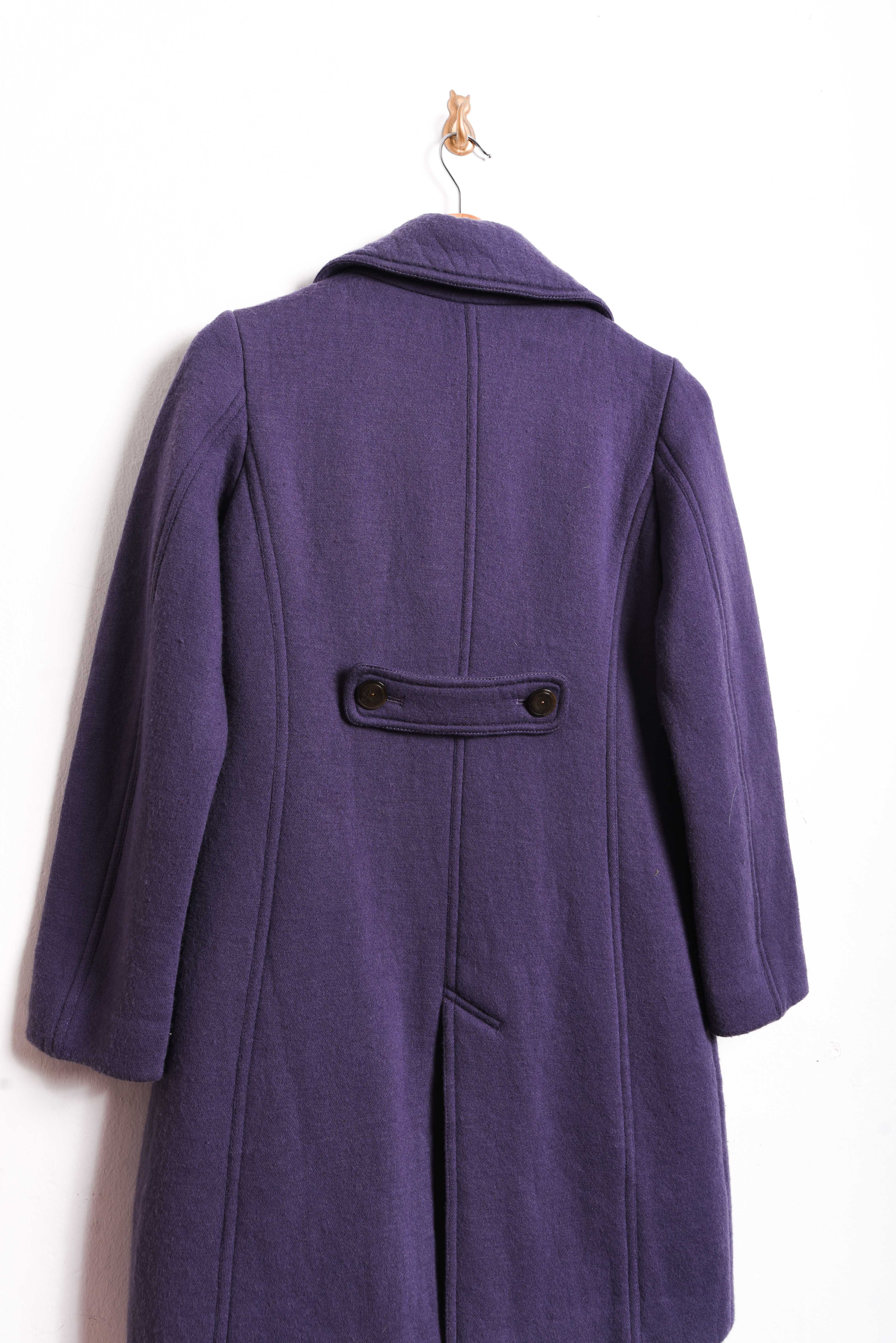 Abrigo purple lana botones
