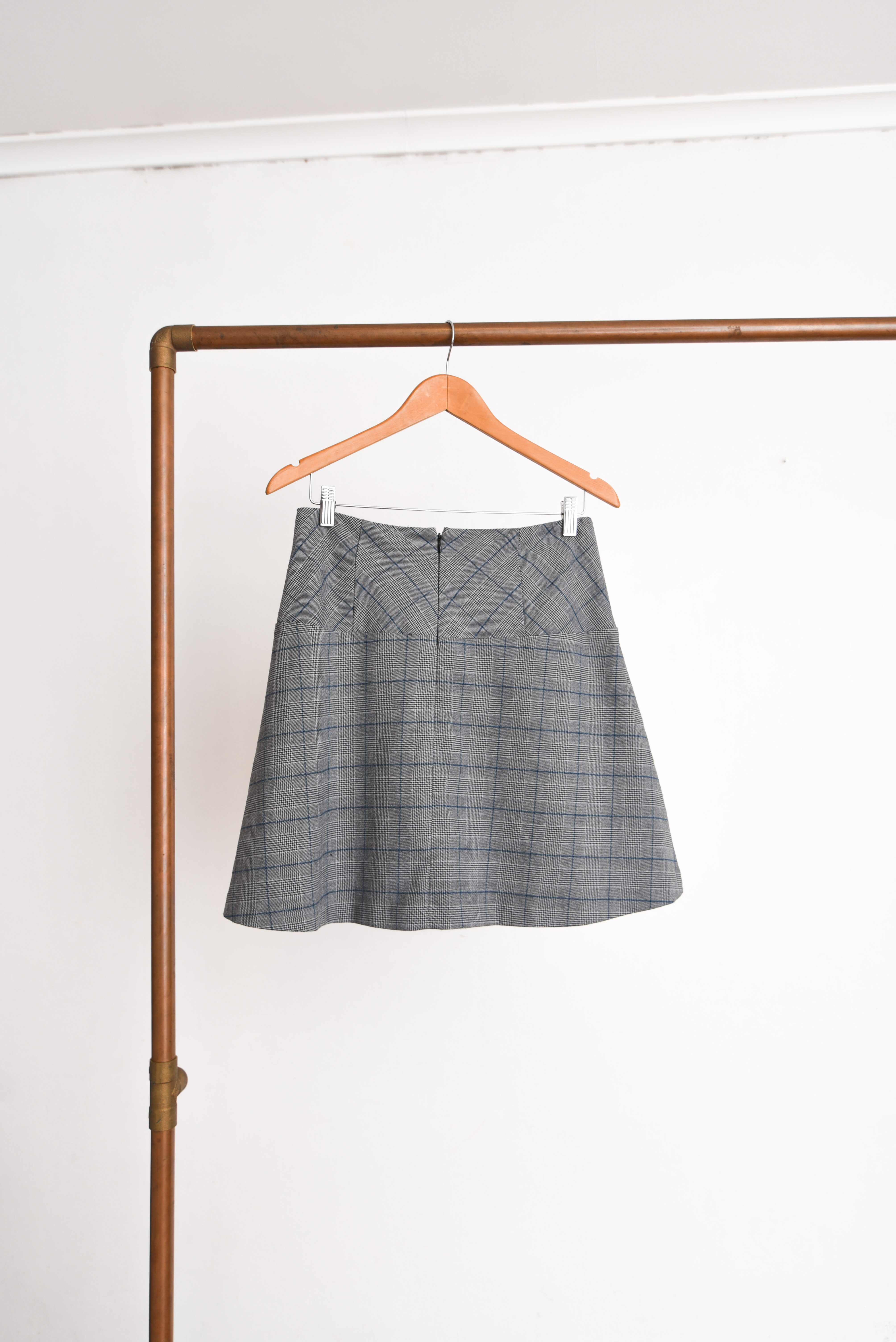 Falda gris Gales campana