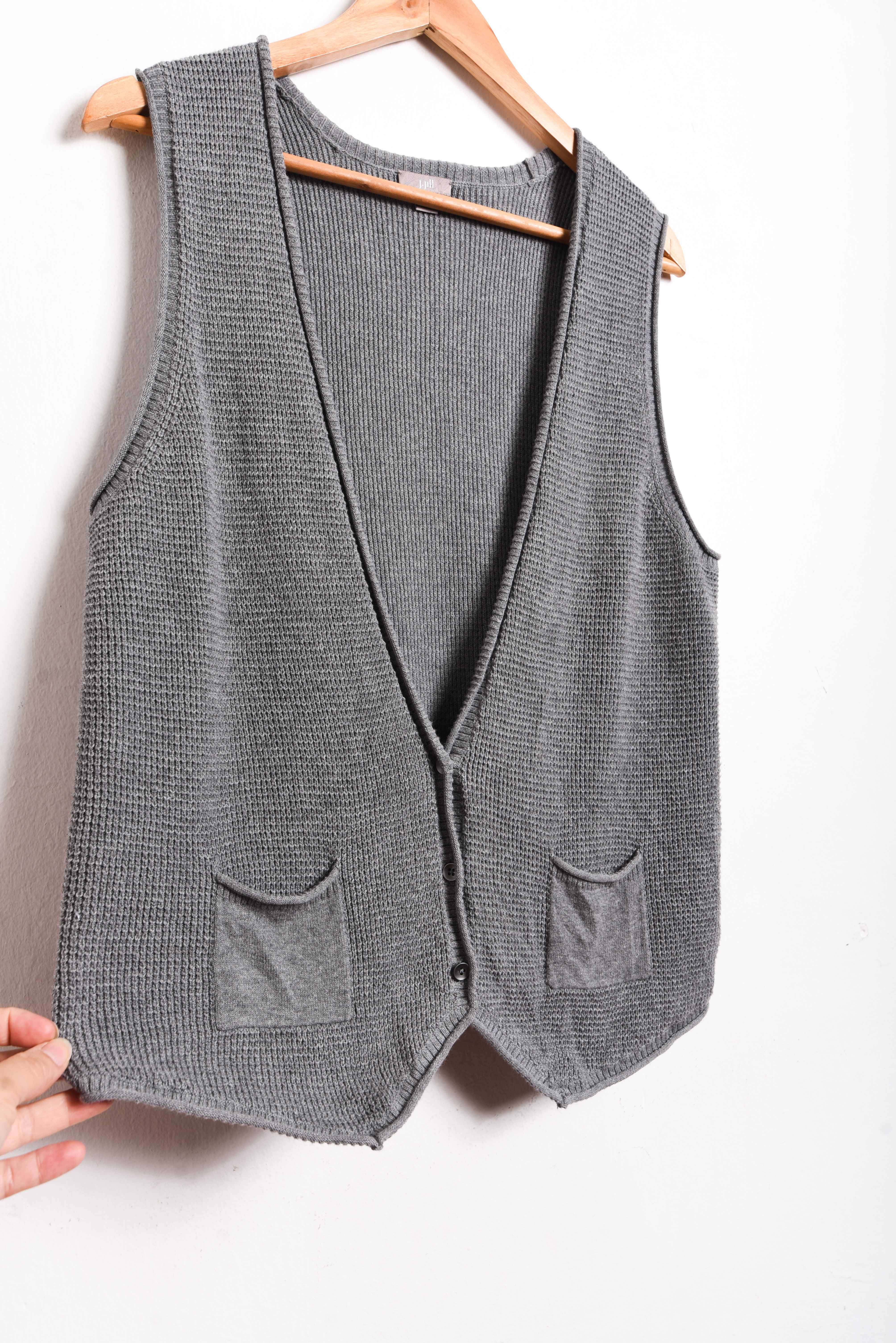 Sweater vest gris botones