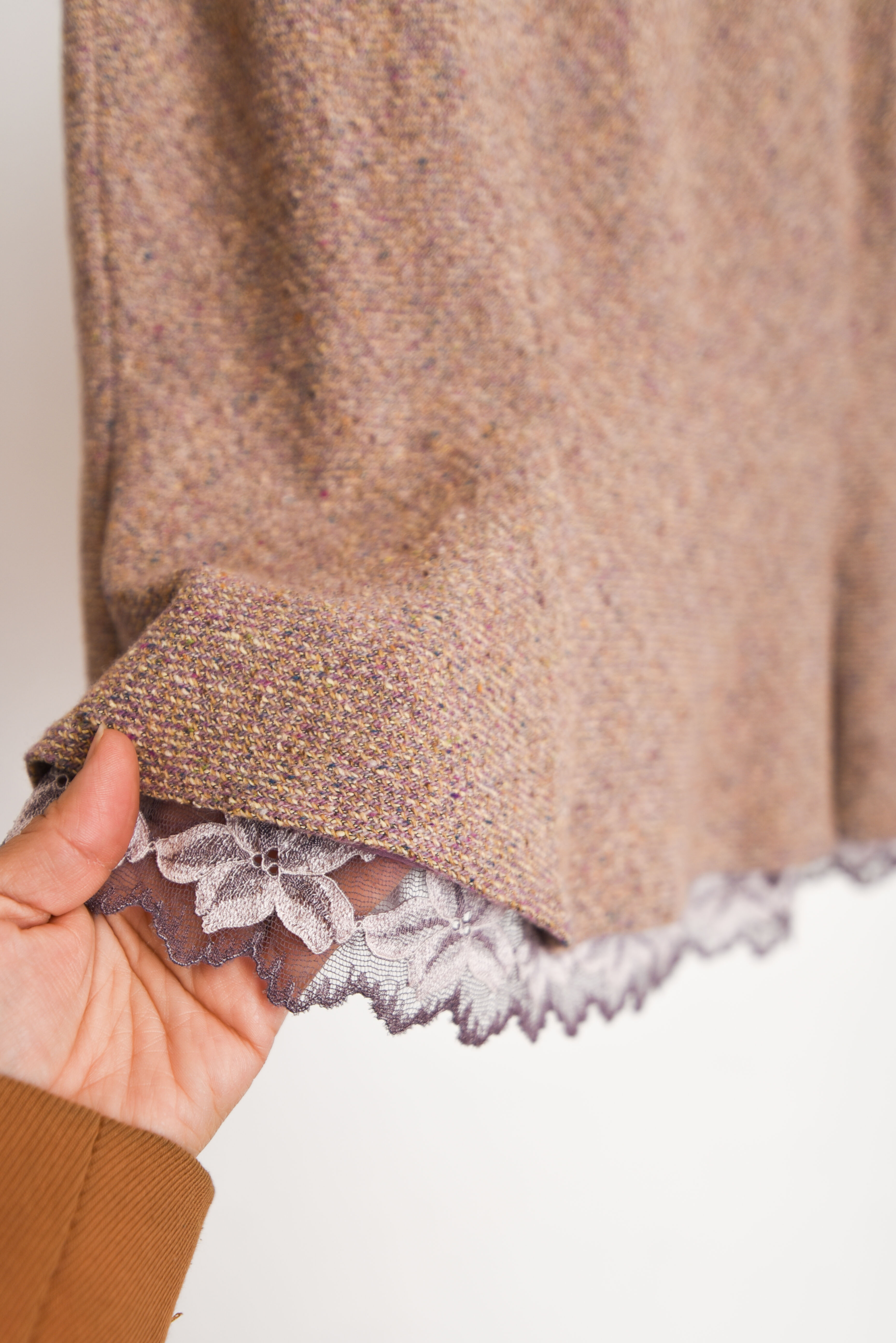Falda jaspeada y encaje silk