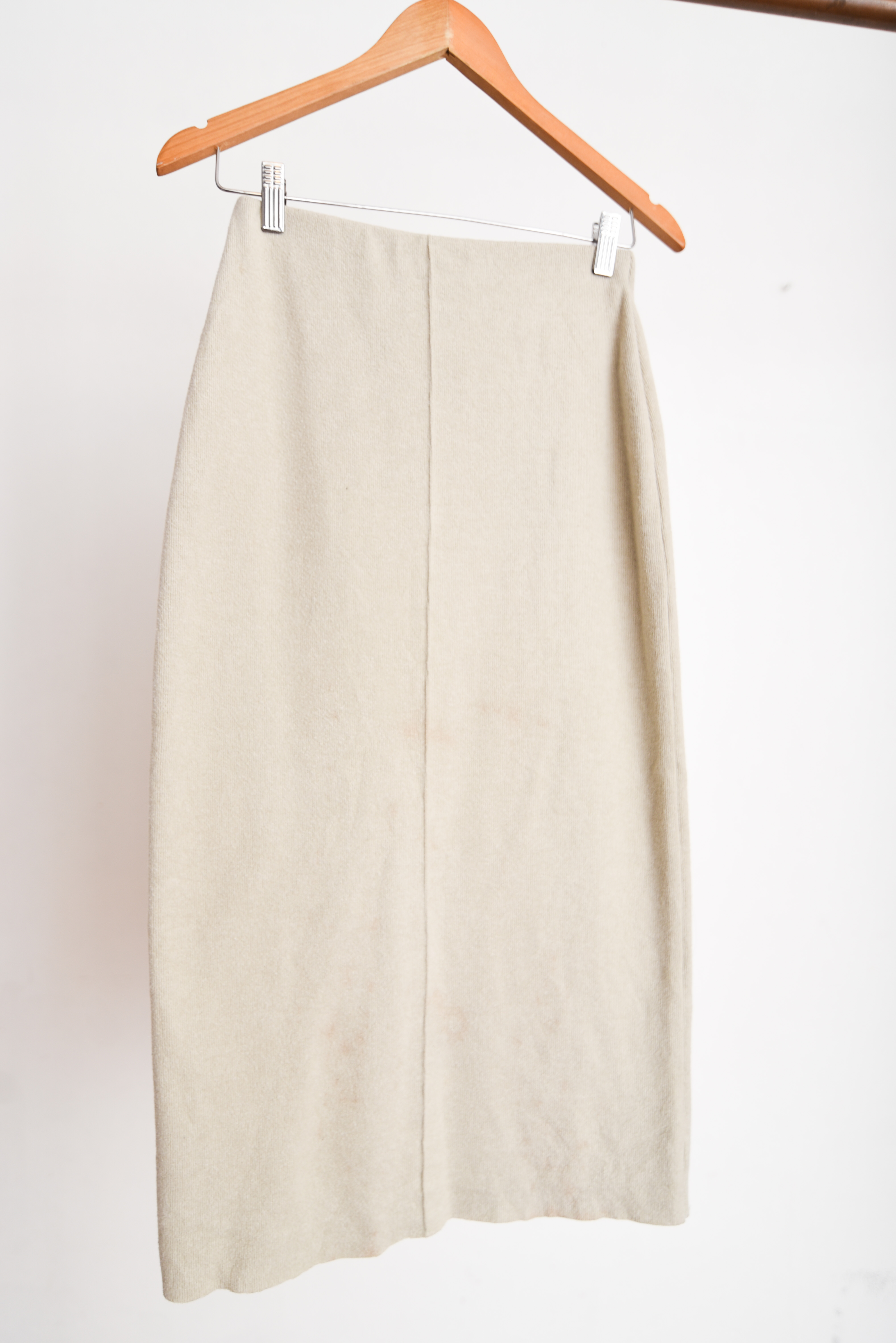 Maxi falda marfil acanalada