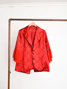 Blazer rojo satín texturado plisado