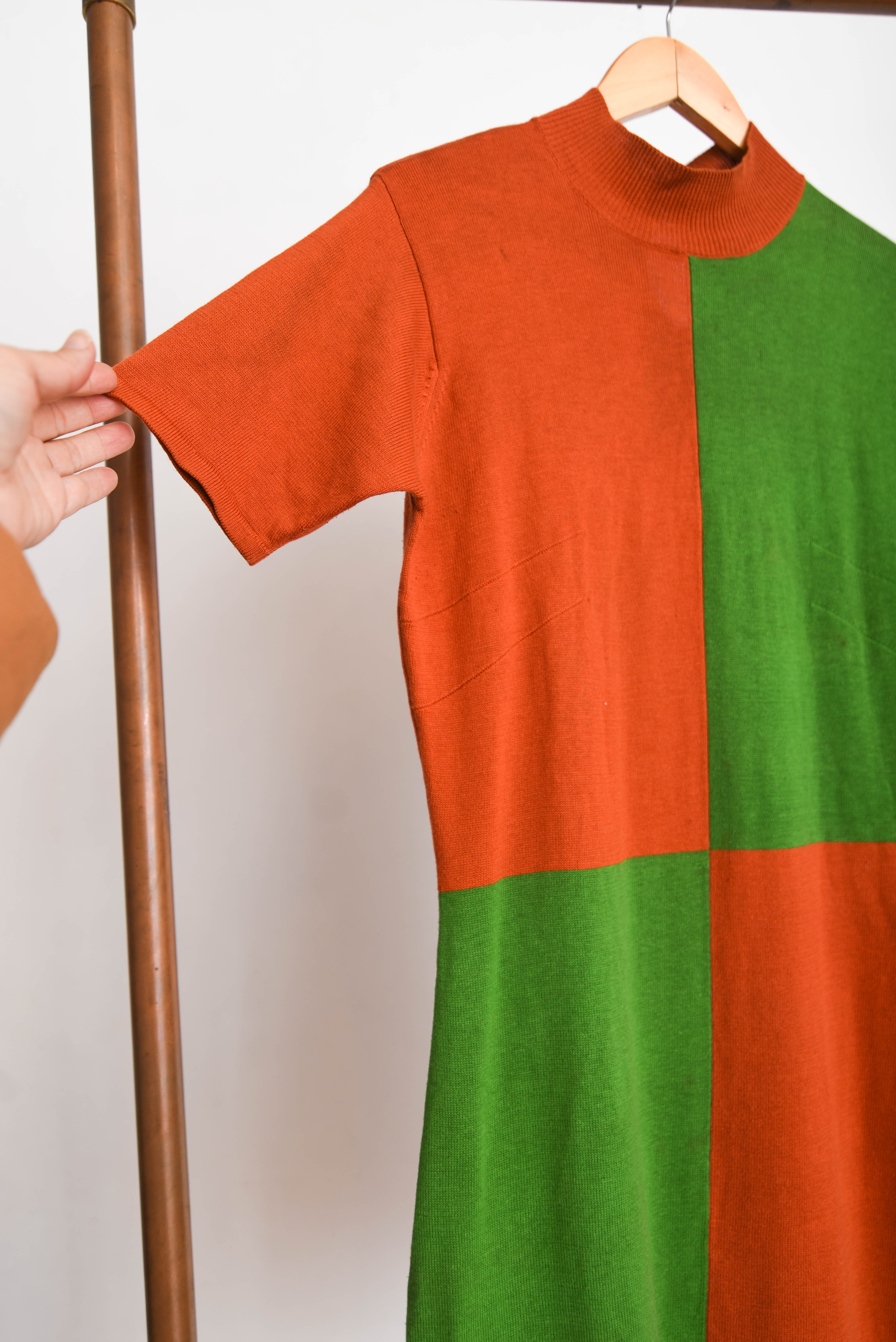 Vestido 90s bicolor geométrico
