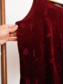 Top burdeo velvet floral 