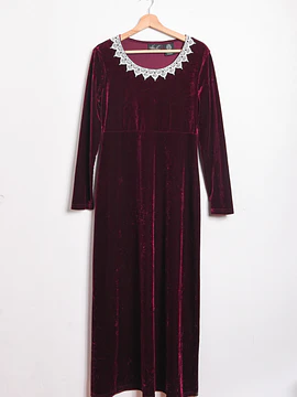 Vestido burdeo velvet cuellito