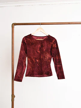 Top rojo velvet marmol