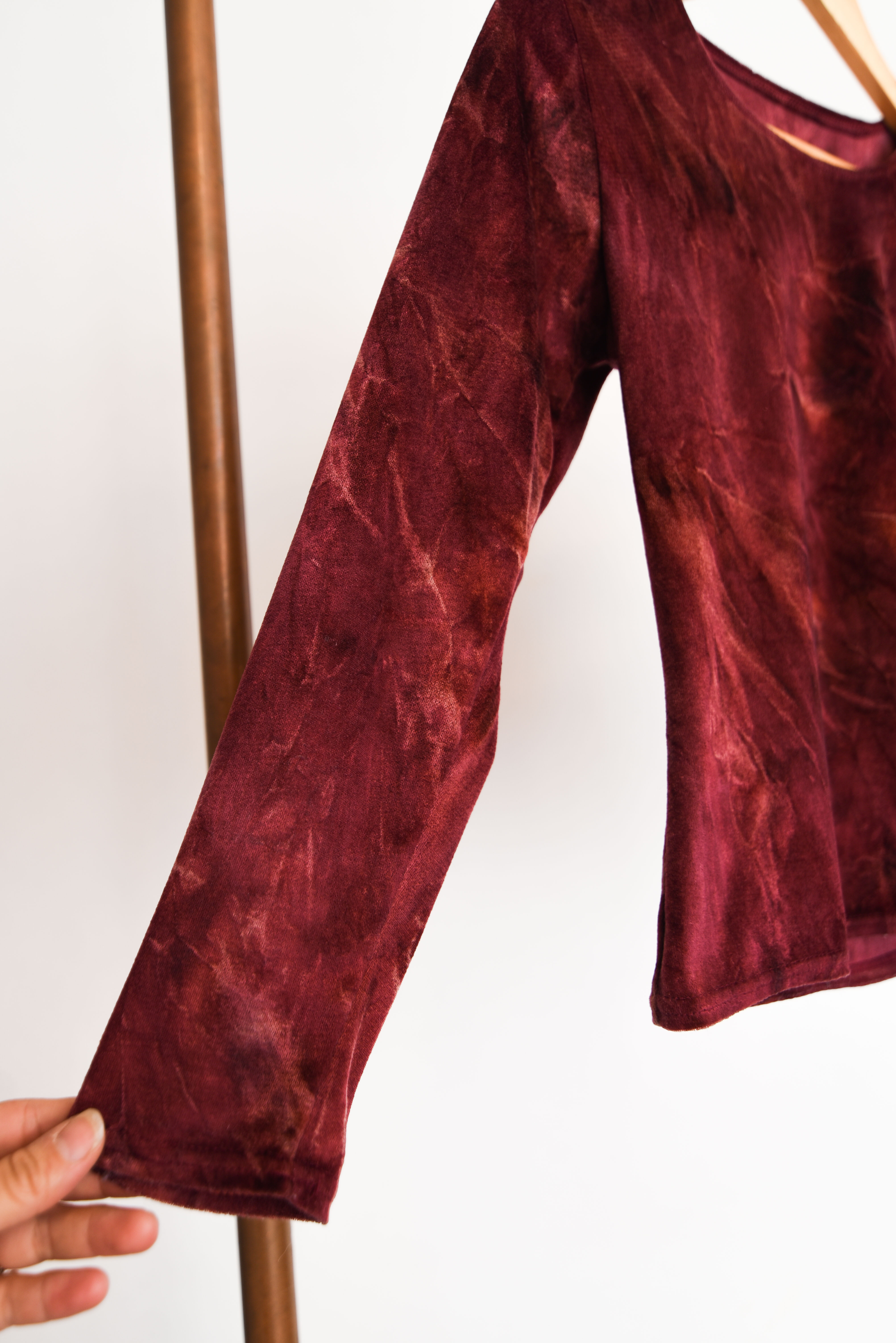 Top rojo velvet marmol
