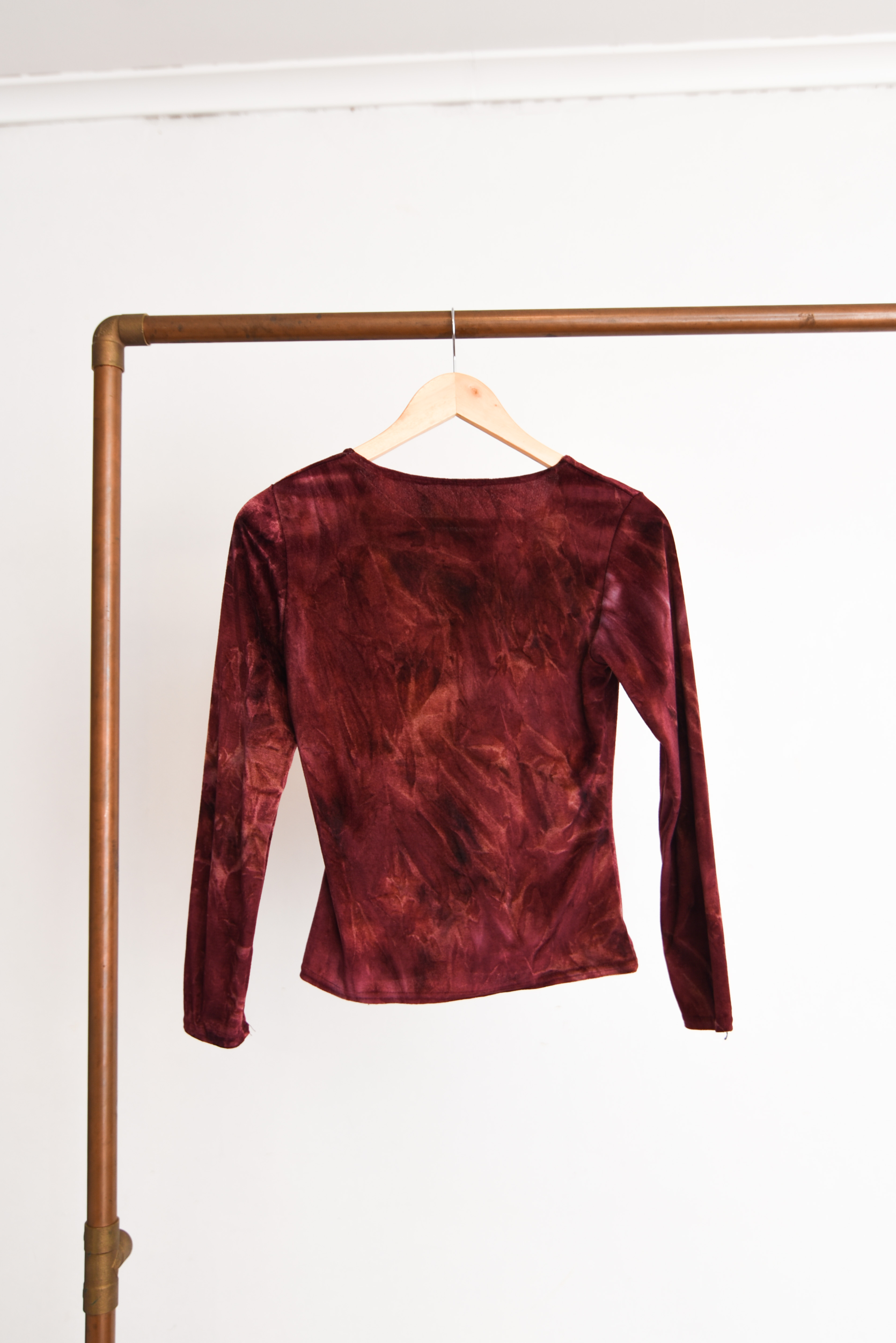 Top rojo velvet marmol