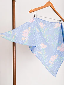 Pañuelo celeste pastel satín