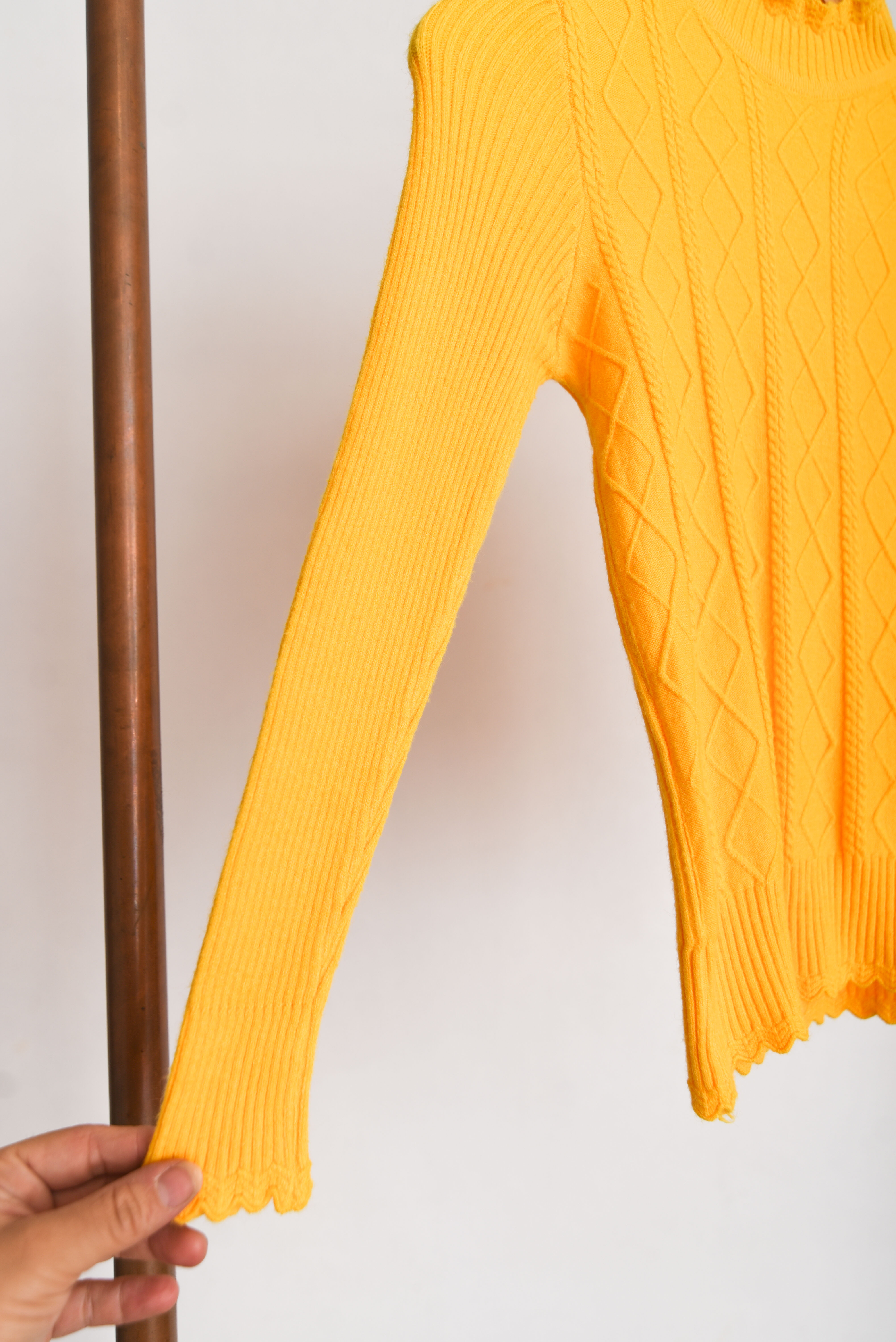 Turtleneck amarillo rombos