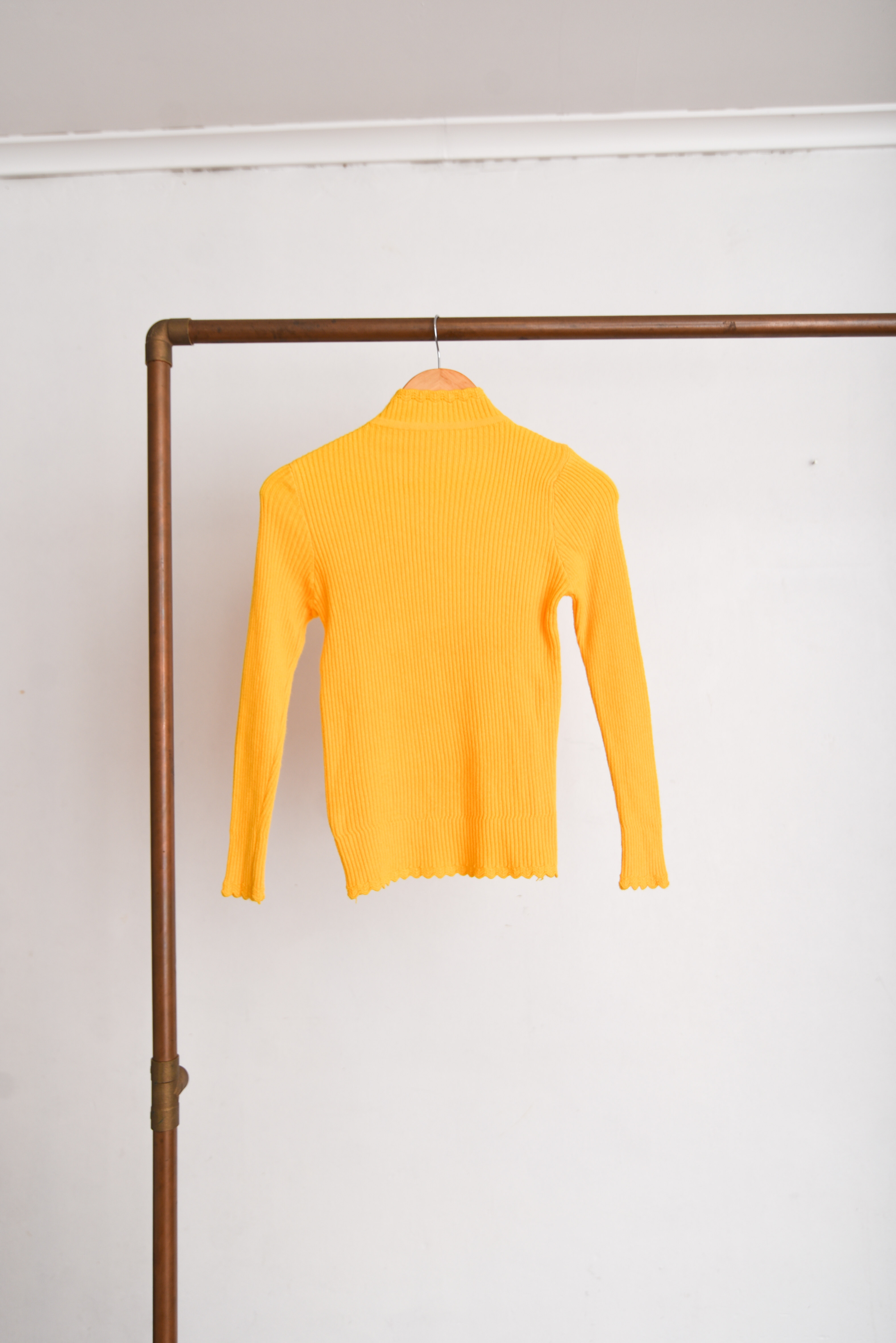Turtleneck amarillo rombos