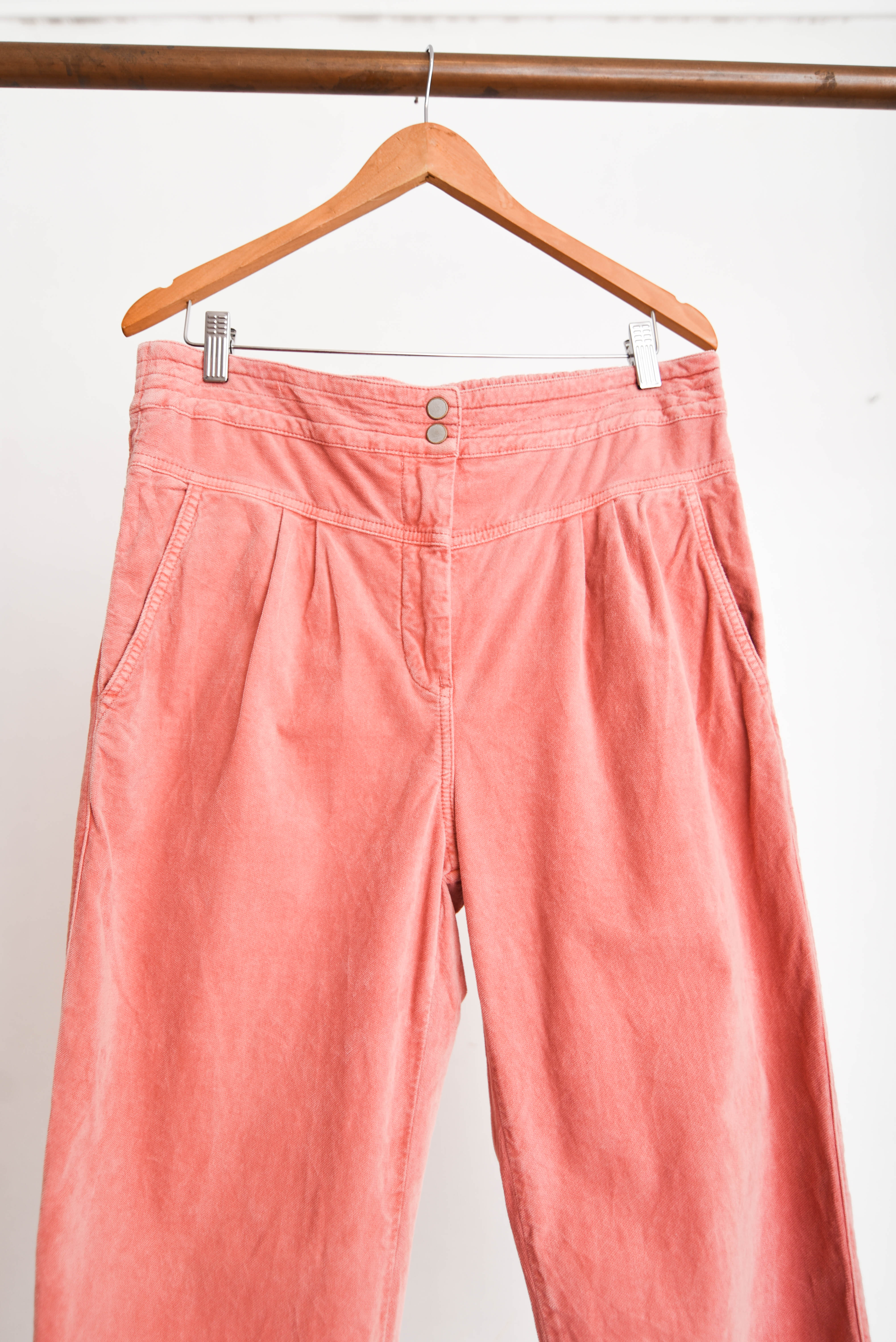 Pantalón rosa pastel microcotelé