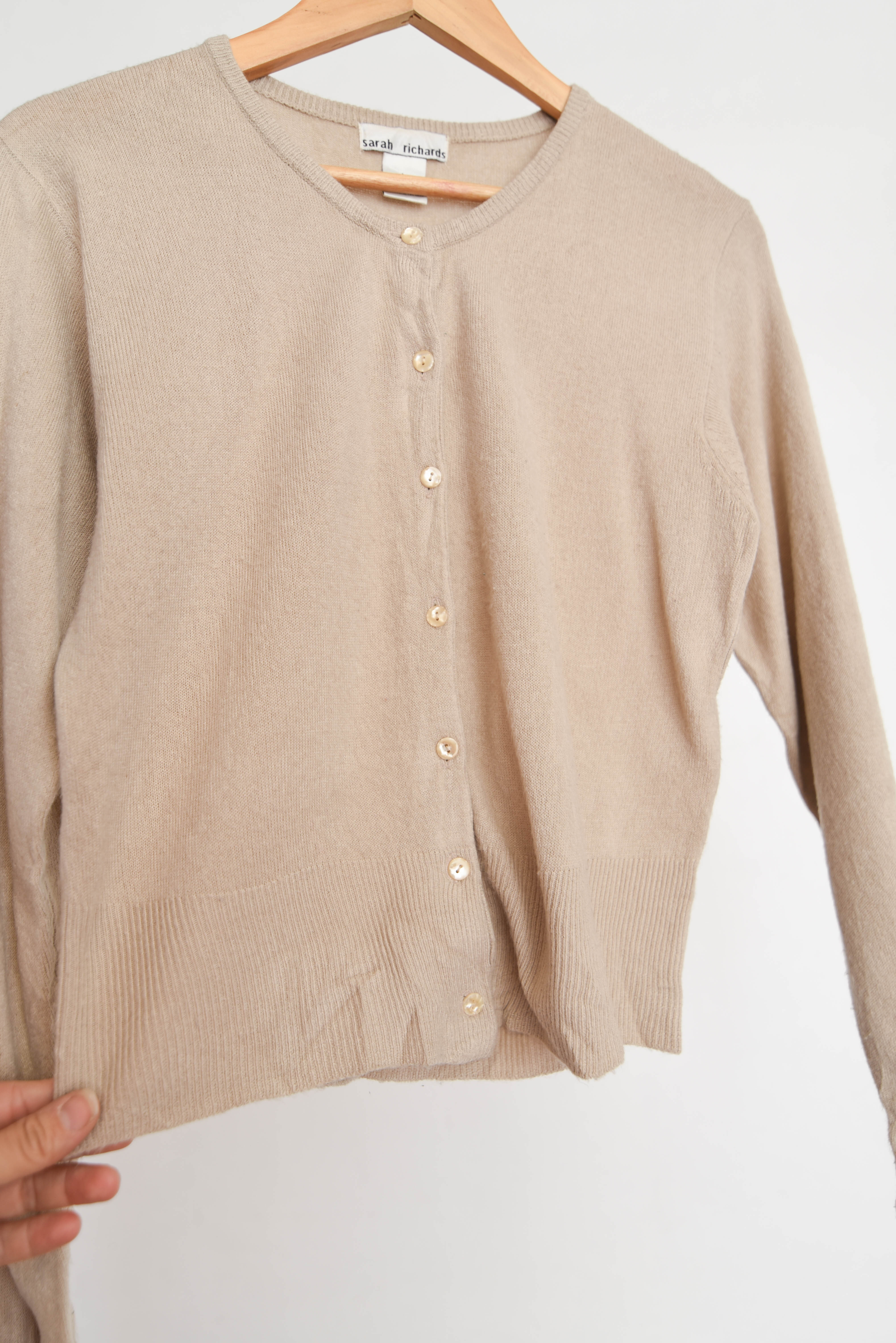 Cardigan nude 90s