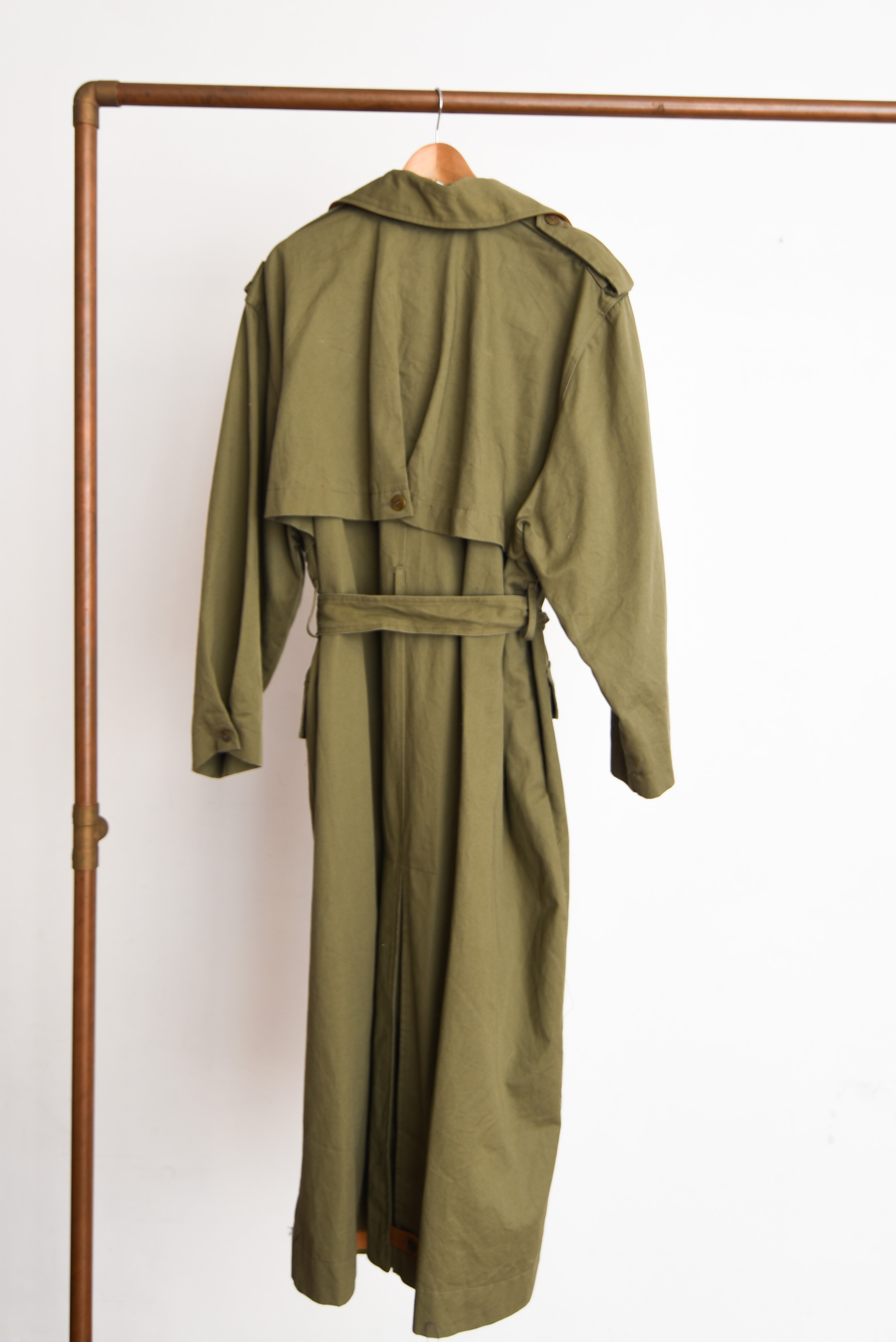 Trench vintage café verdoso