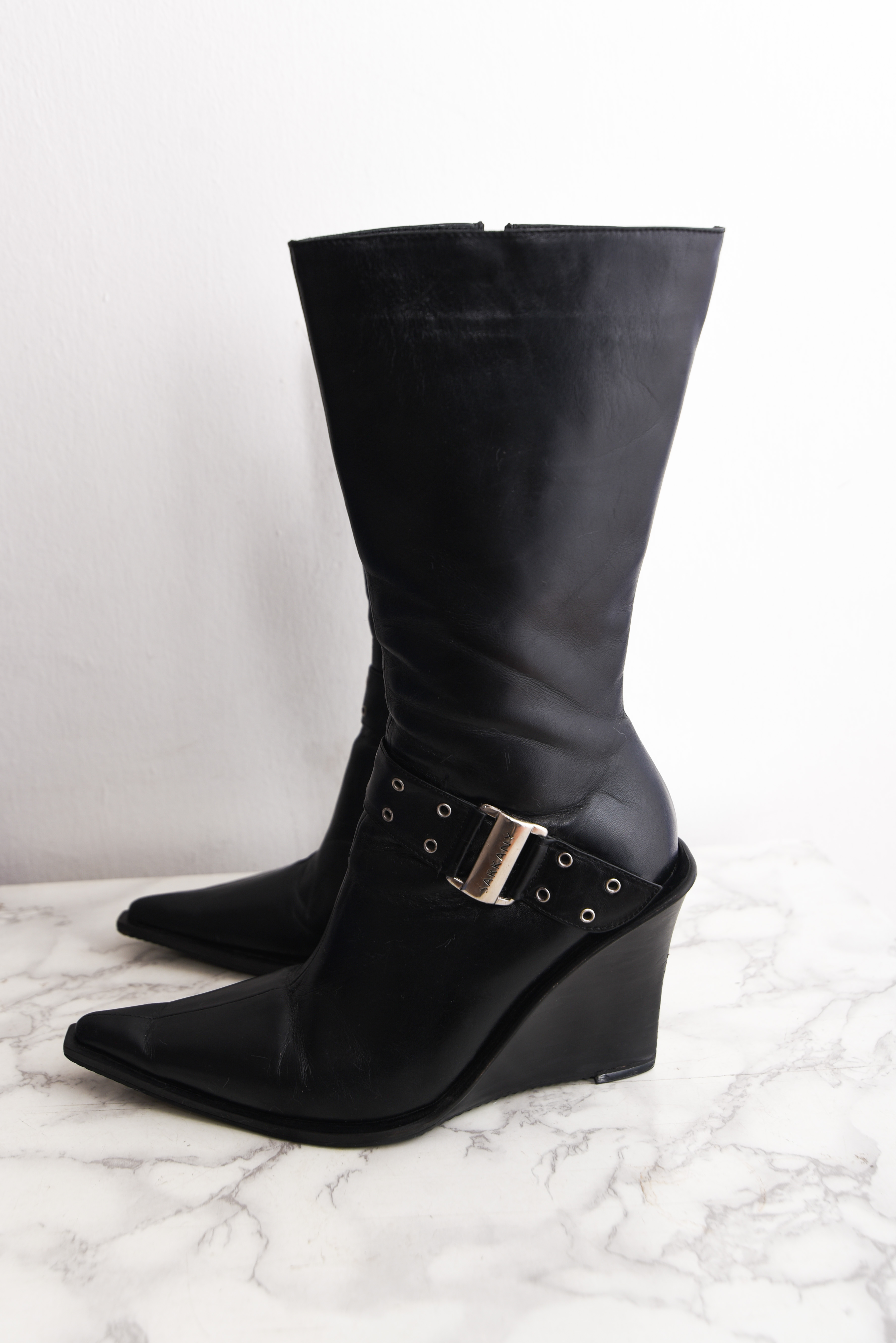 Botas black leather Sarkany