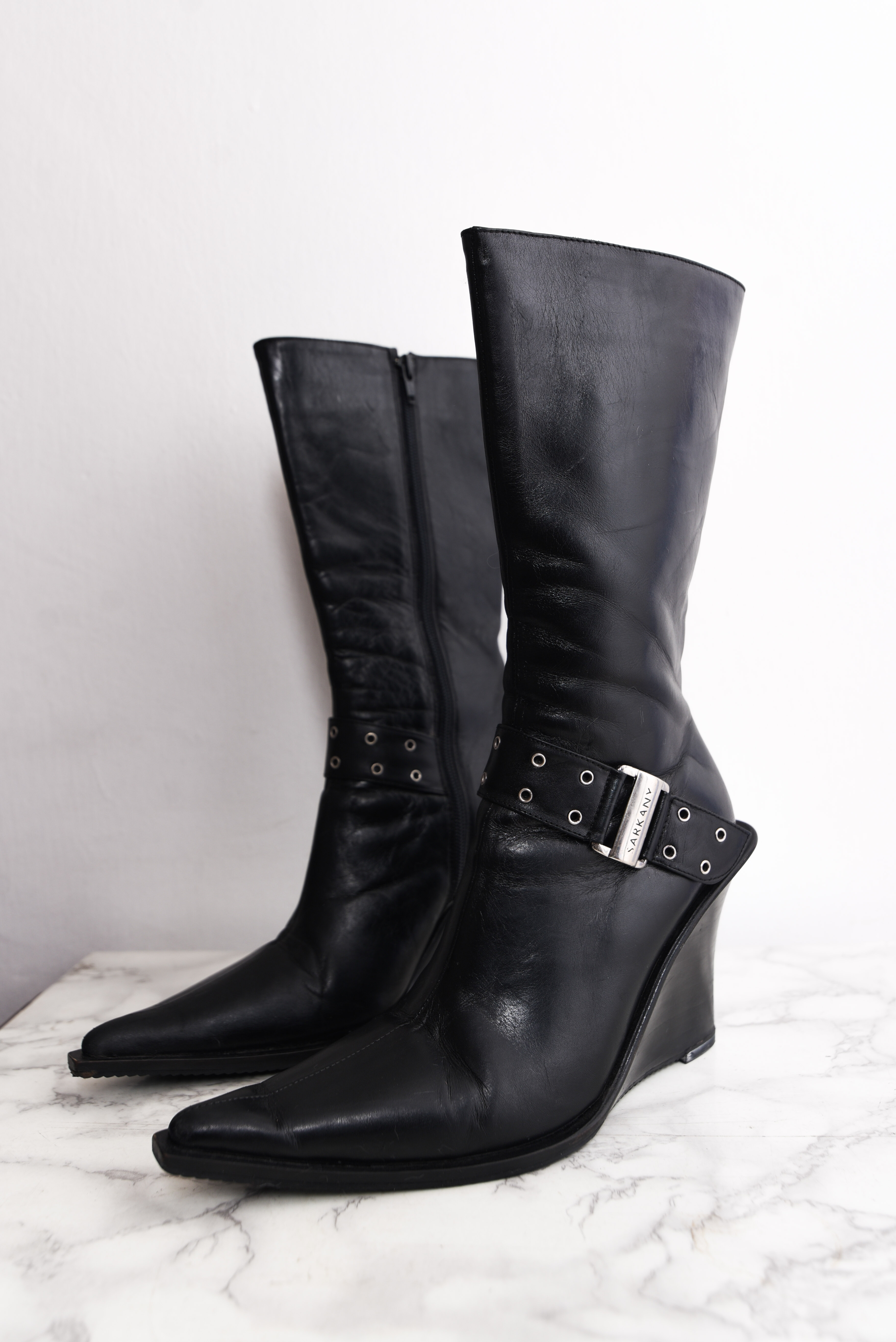 Botas black leather Sarkany