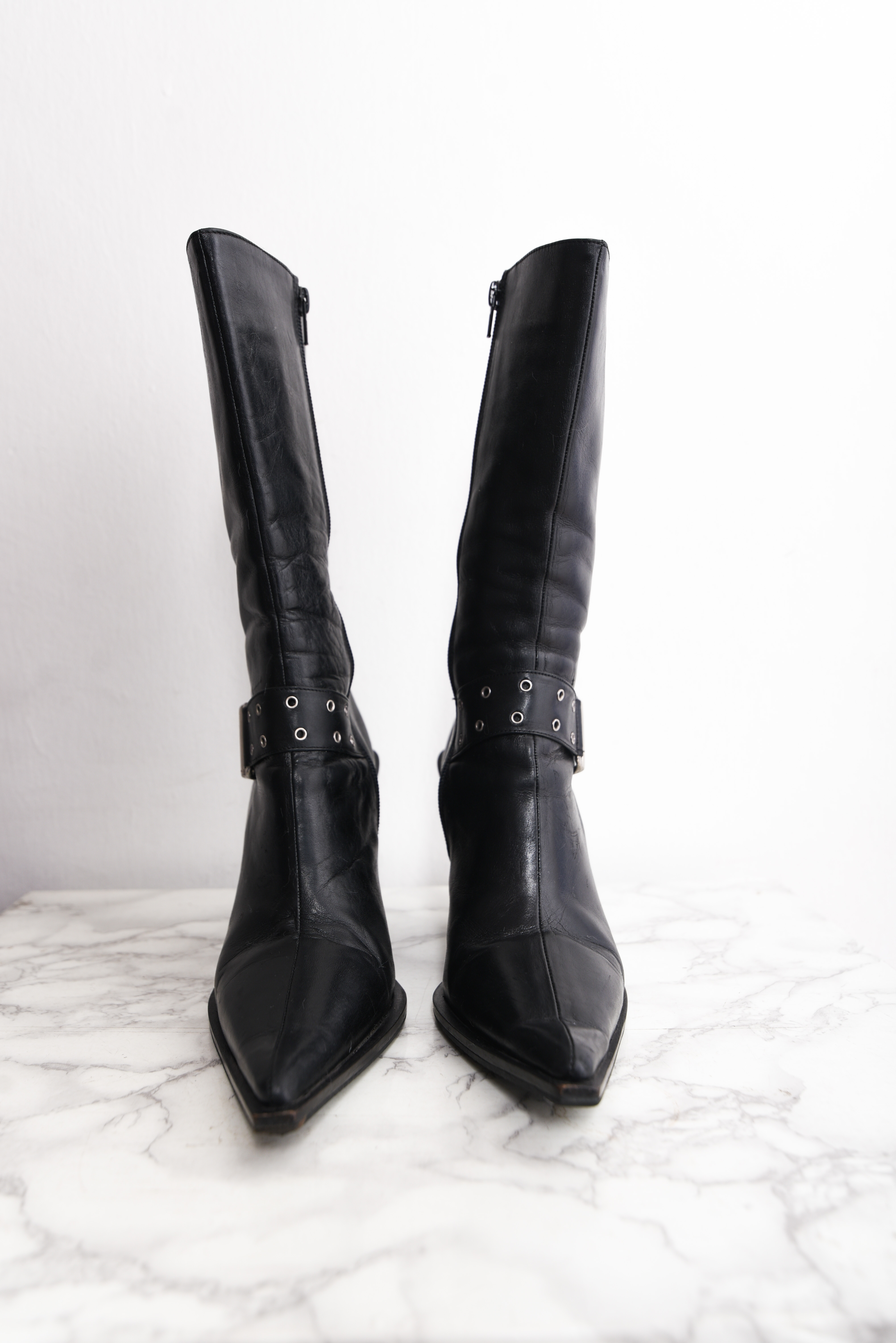 Botas black leather Sarkany