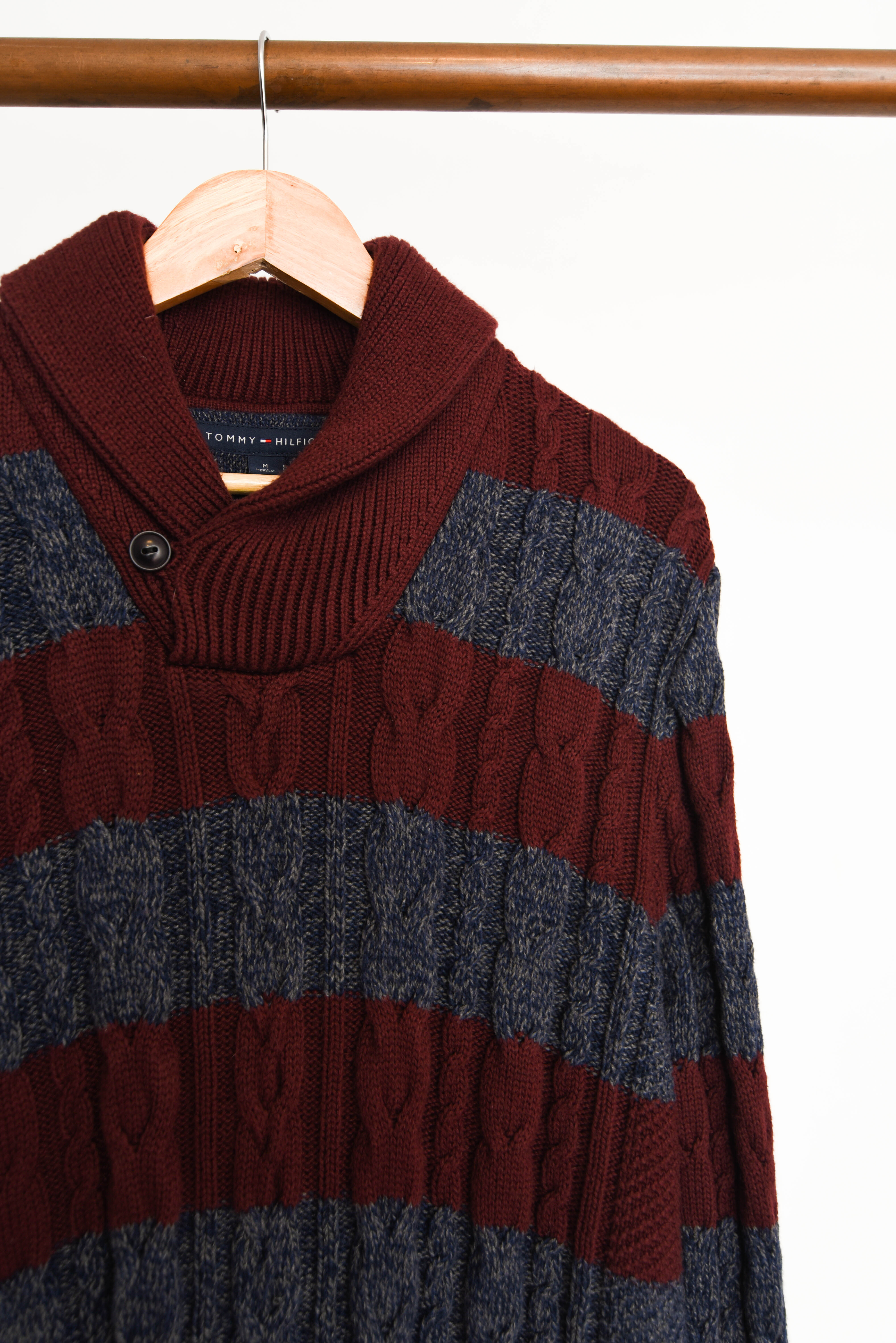 Chaleco burdeo Tommy Hilfiger