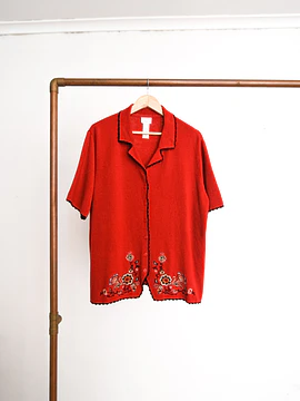 Top rojo cardigan bordado plus size