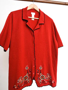 Top rojo cardigan bordado plus size