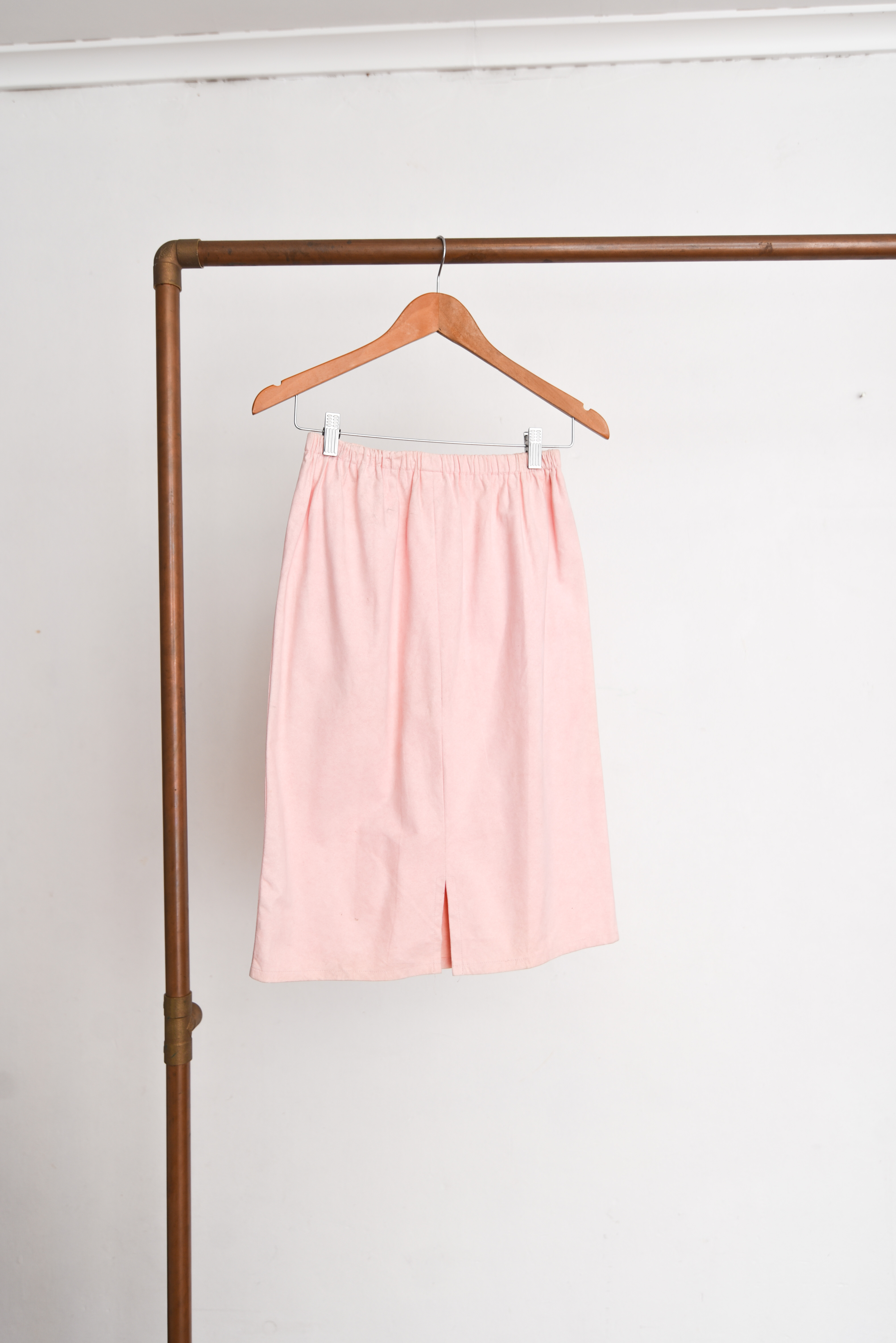 Falda fake suede rosa pastel