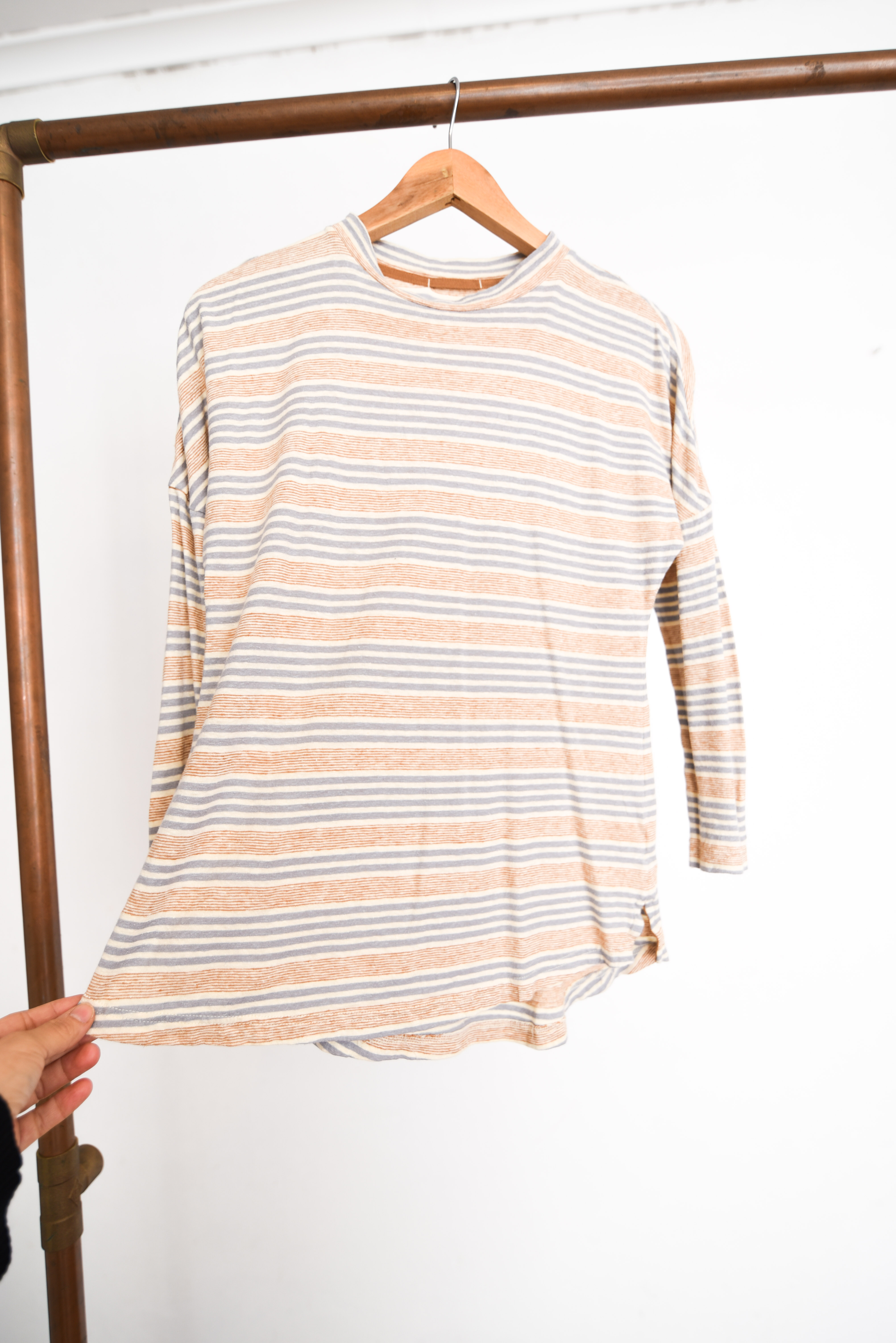 Top beige rayado
