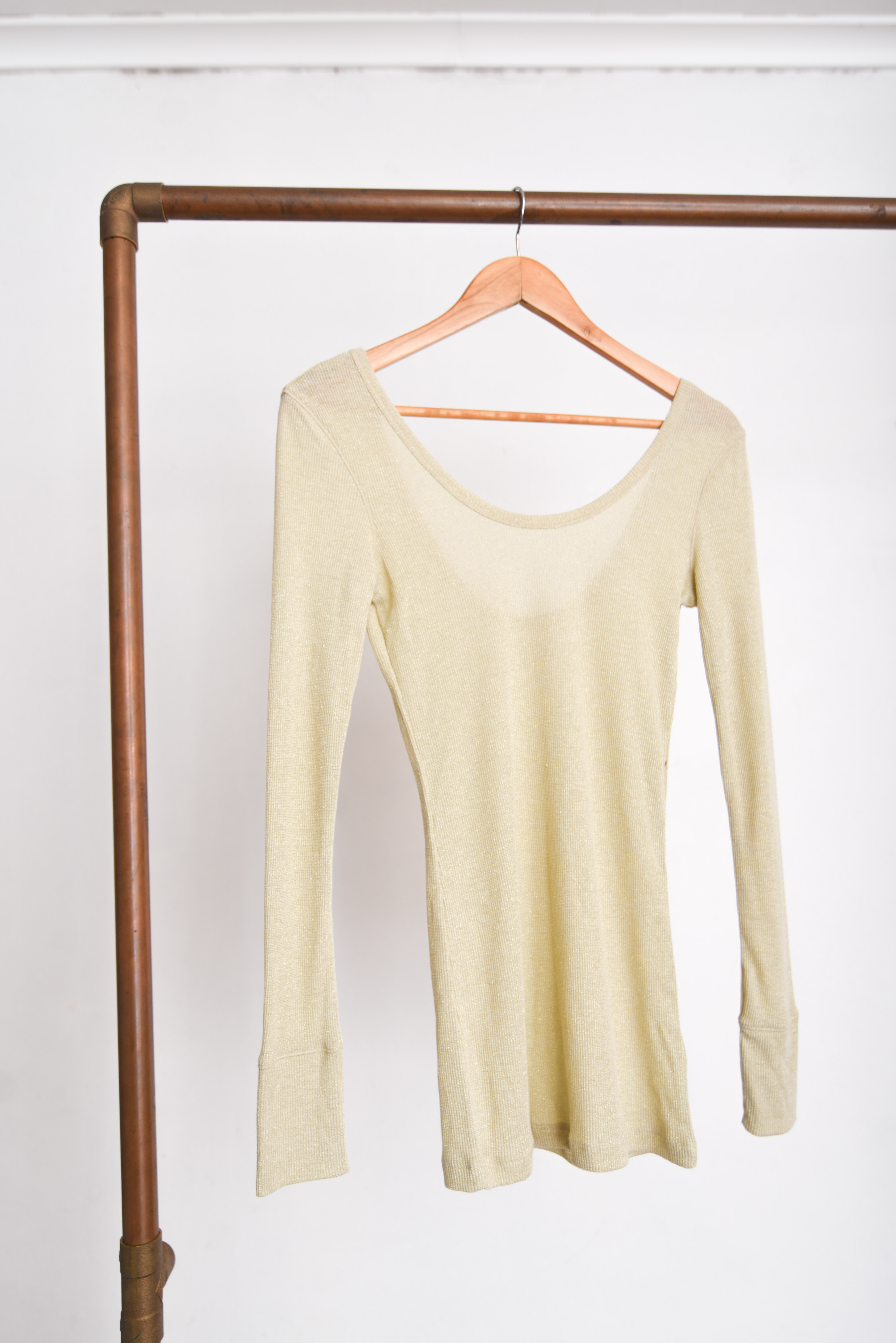 Camiseta nude gold shiny