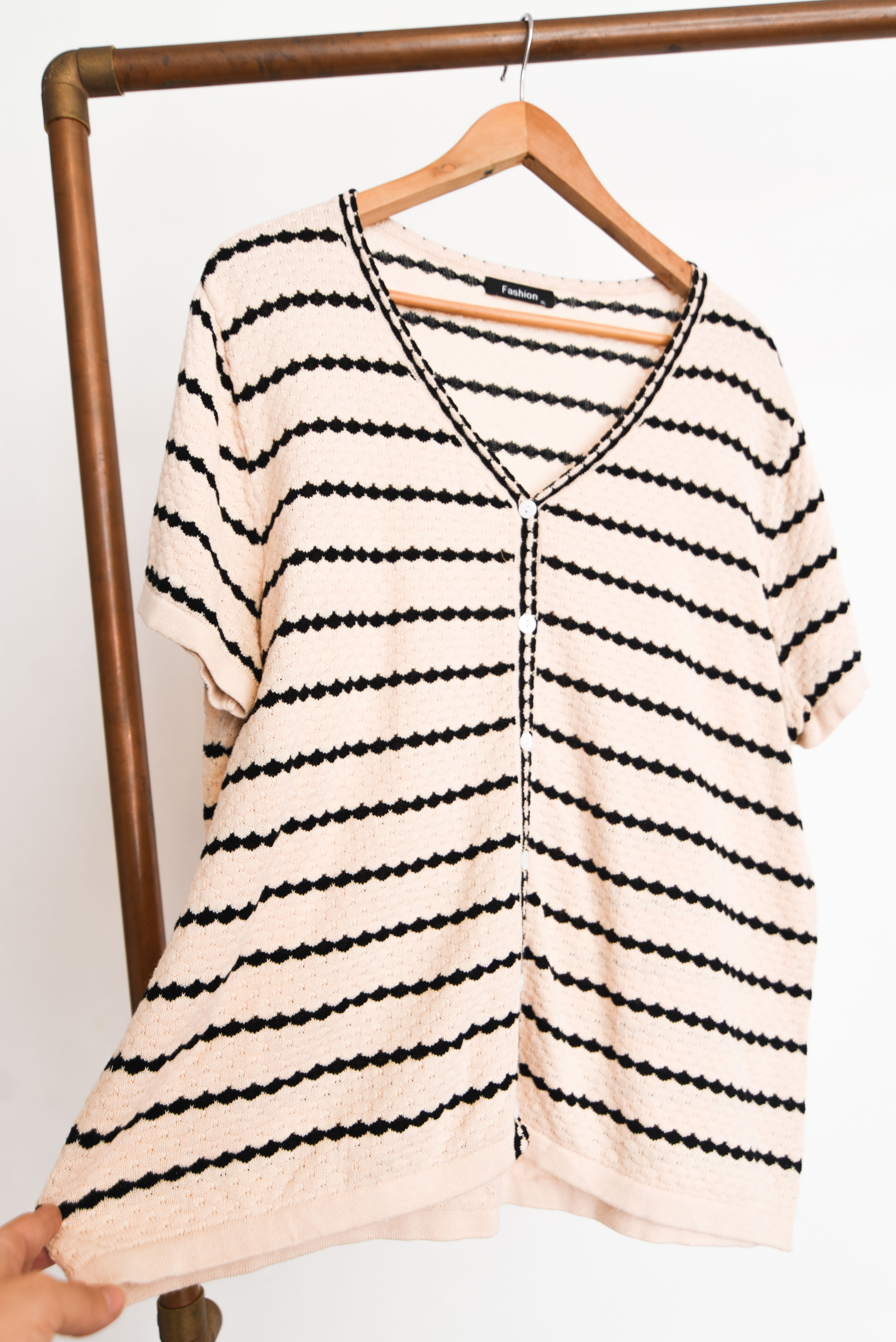 Top cardigan beige rayado