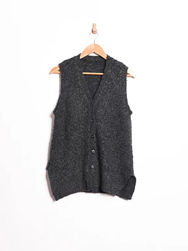 Sweater vest grafito botones
