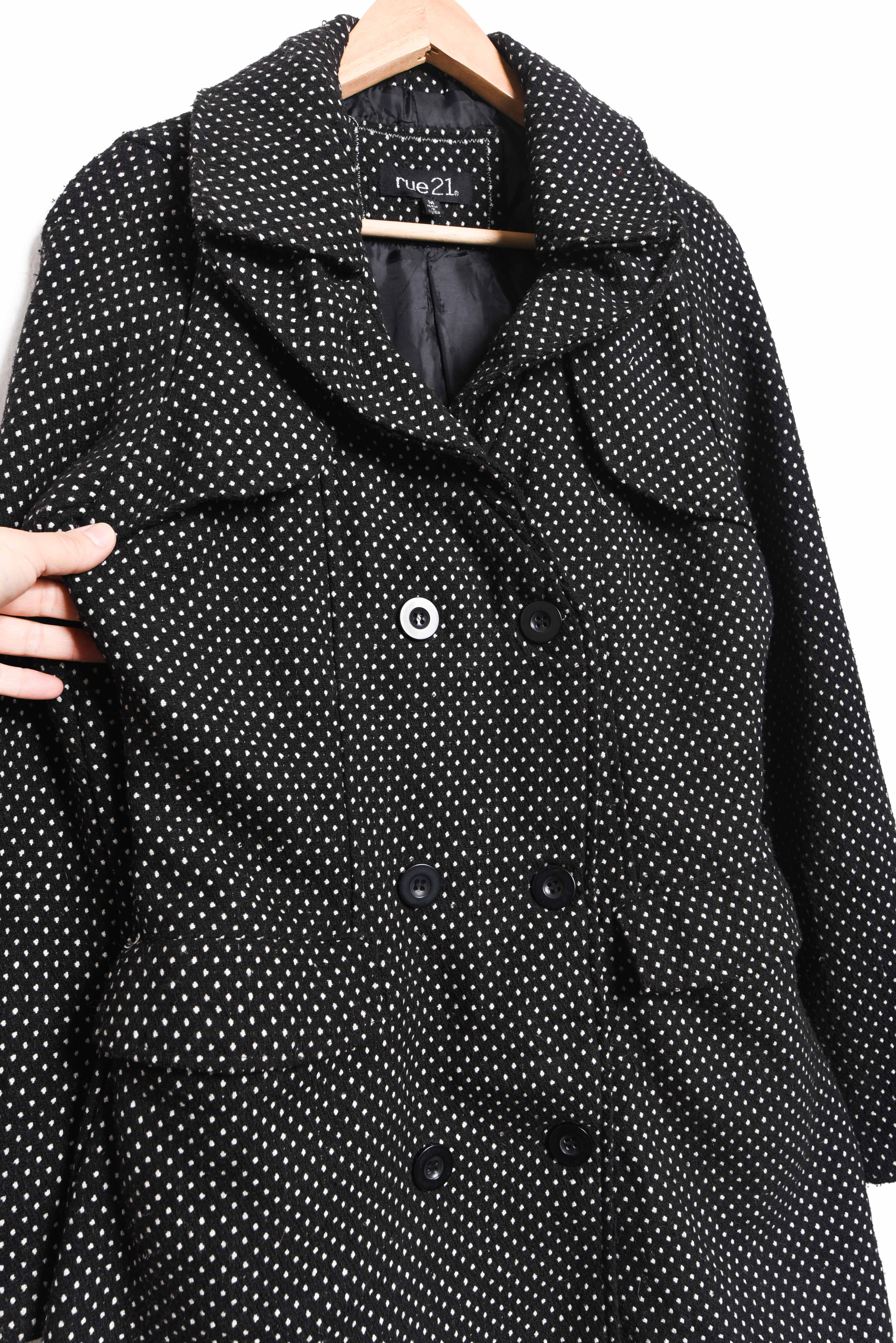 Abrigo negro polka dots