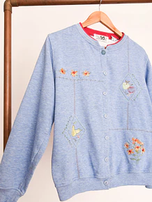 Polerón babyblue bordado