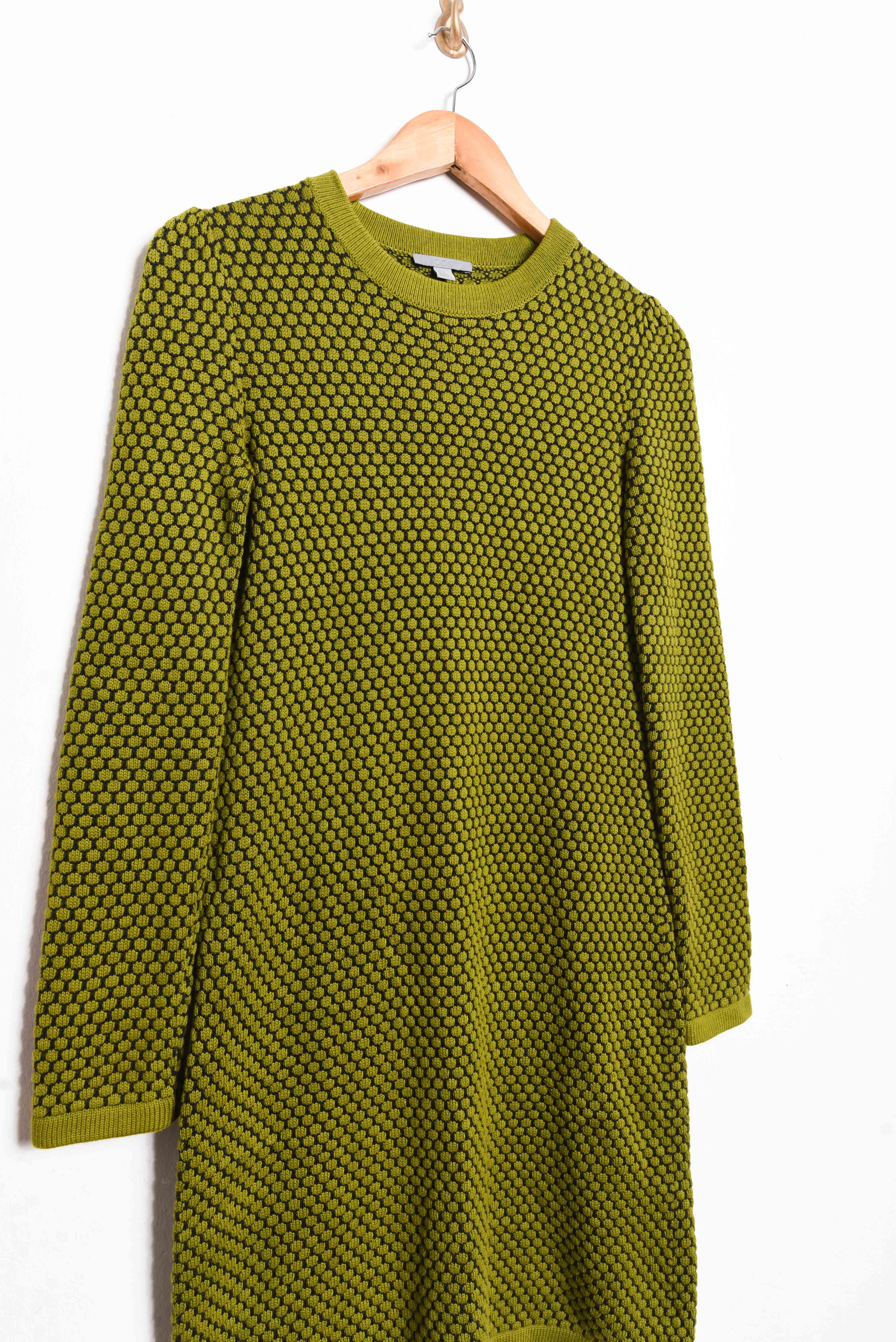 Vestido verde tejido COS