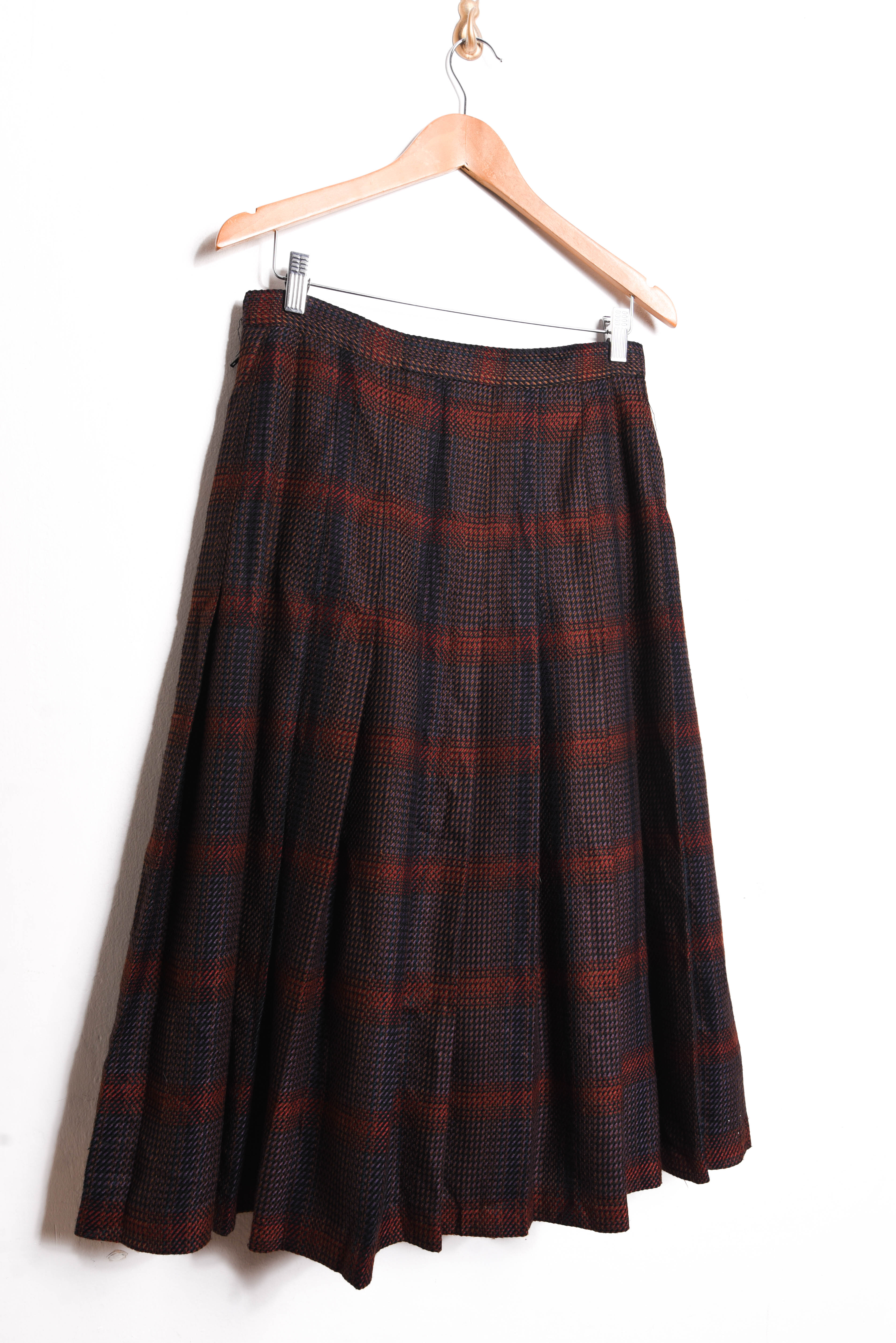 Falda vintage wool navy burdeo
