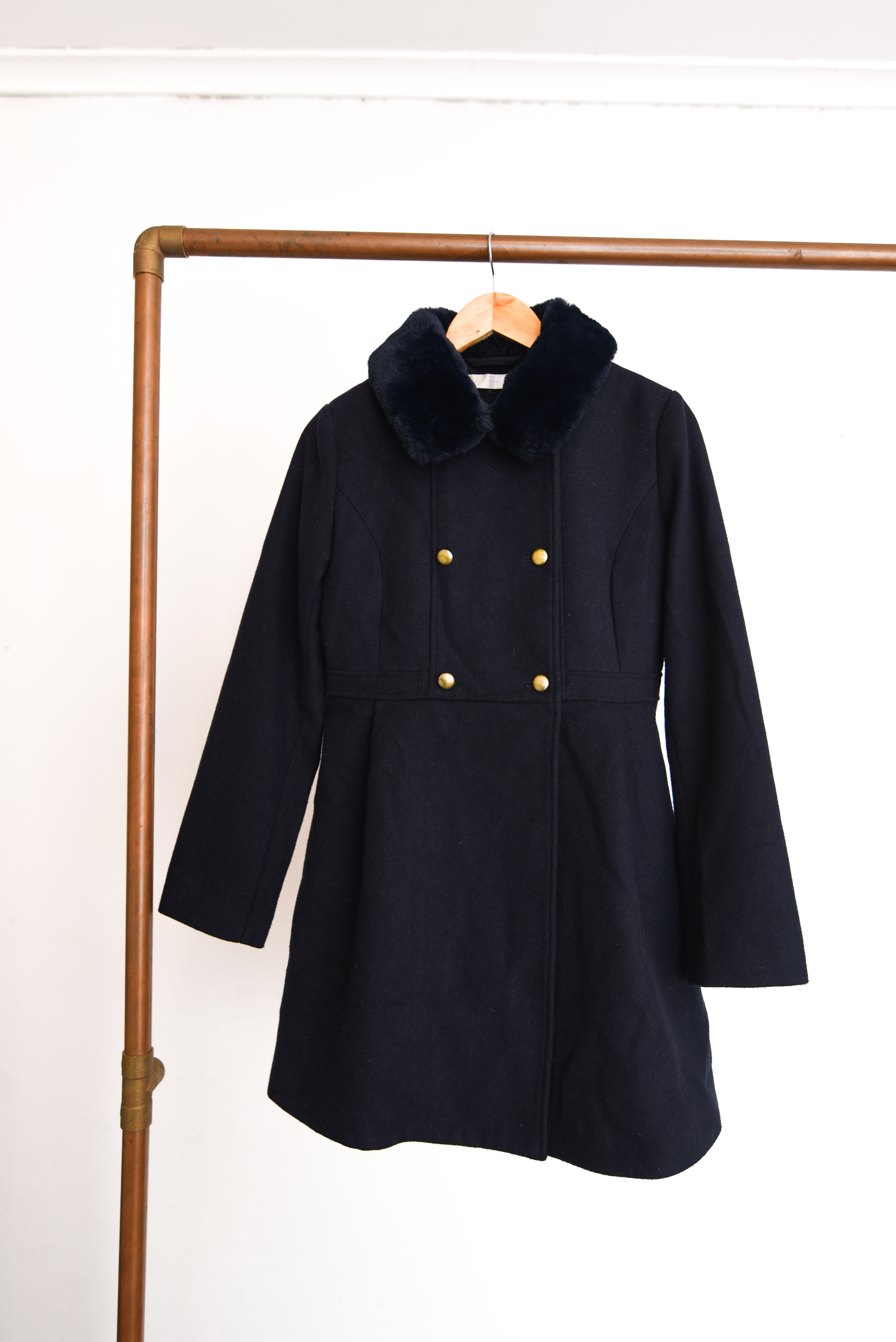 Abrigo navy cuello furry