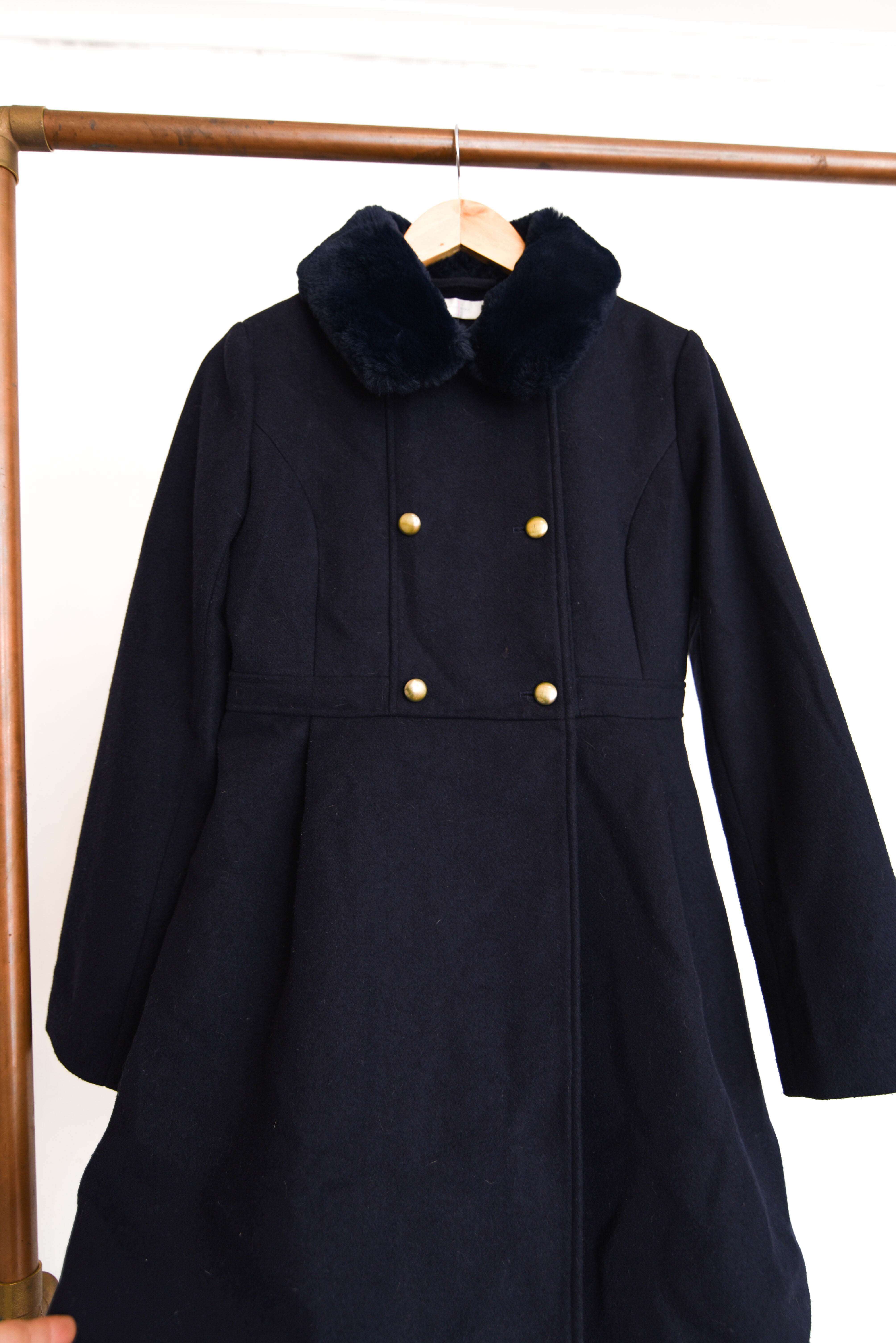 Abrigo navy cuello furry