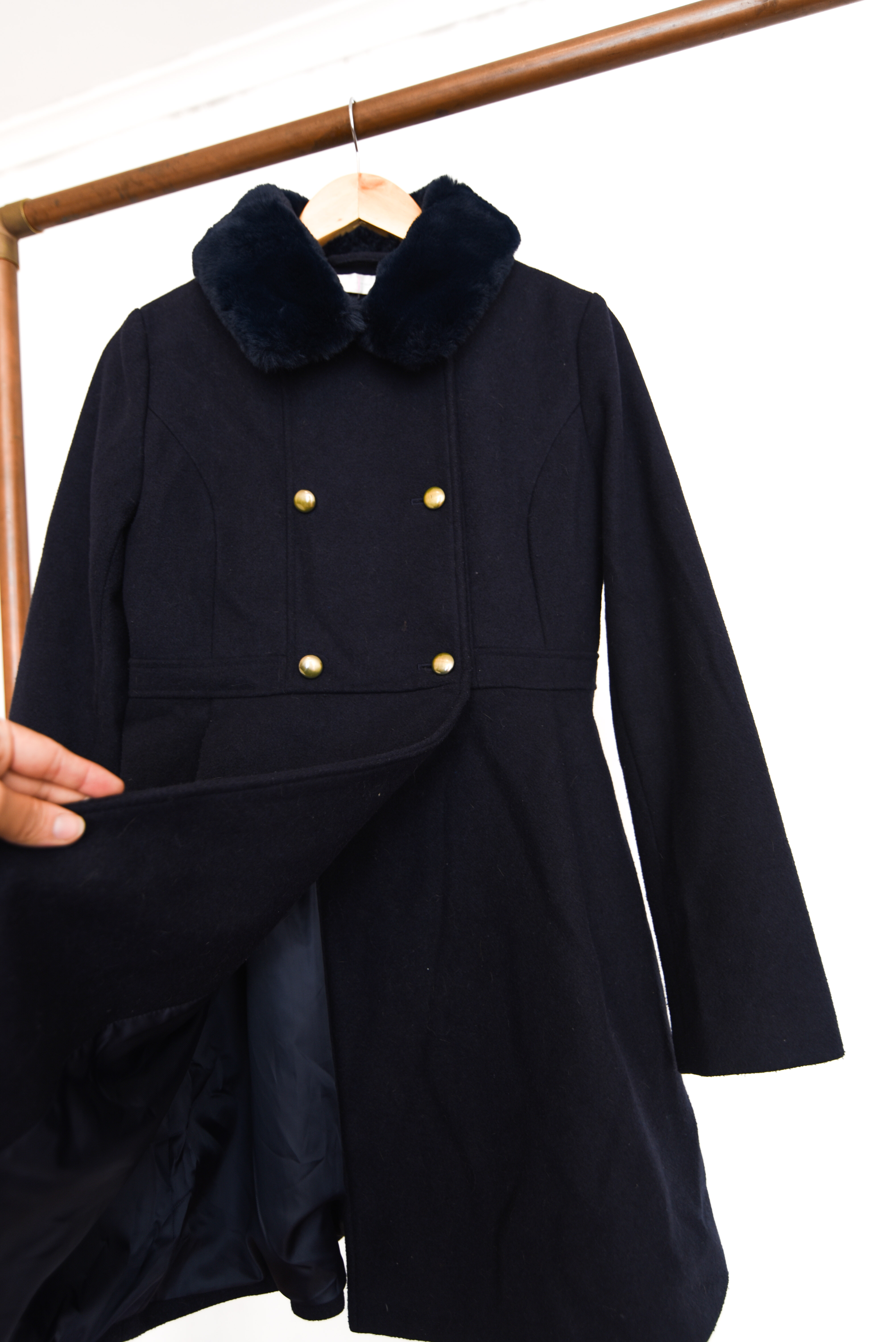 Abrigo navy cuello furry