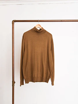 Turtleneck café lana merino
