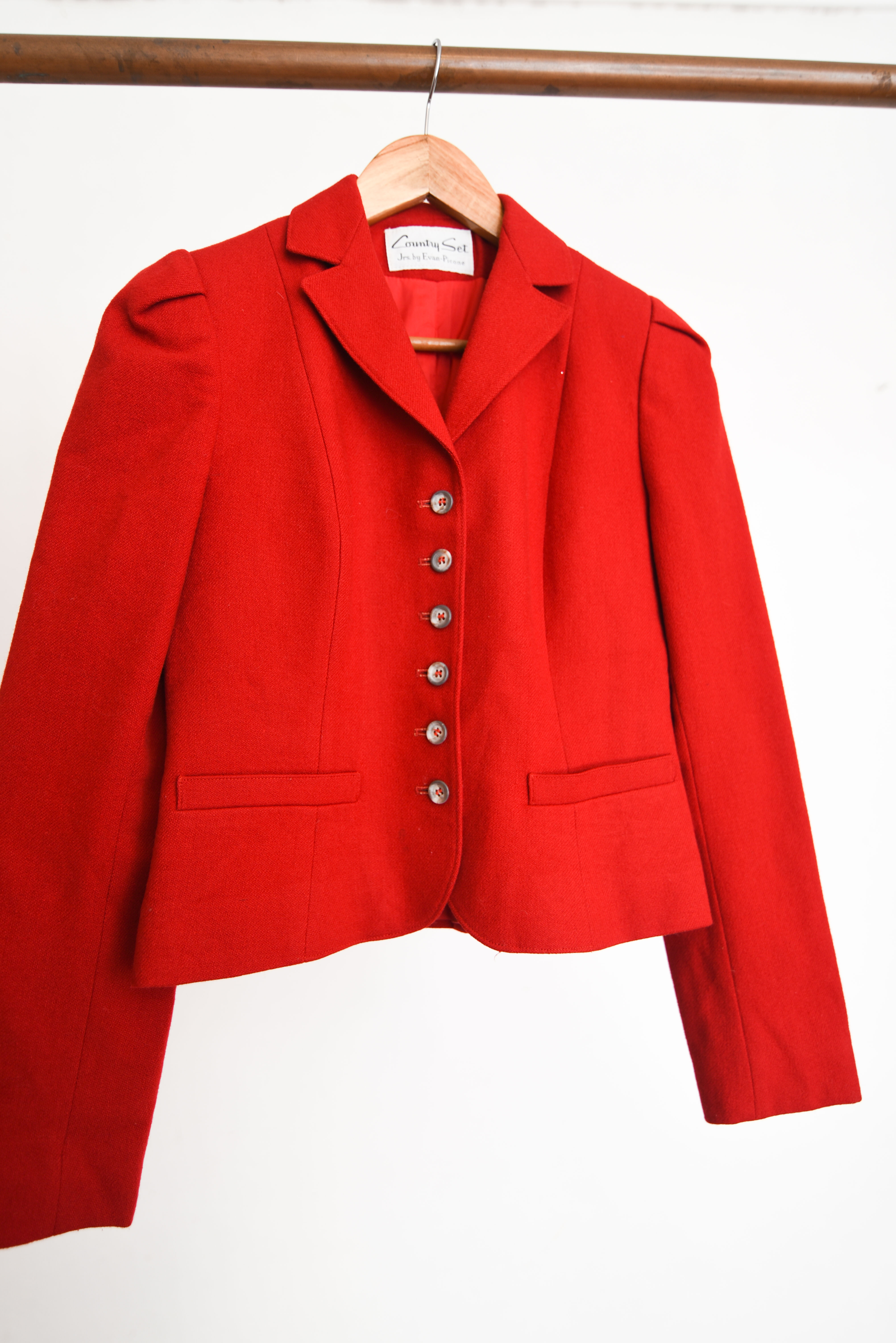 Chaqueta roja crop lana vintage