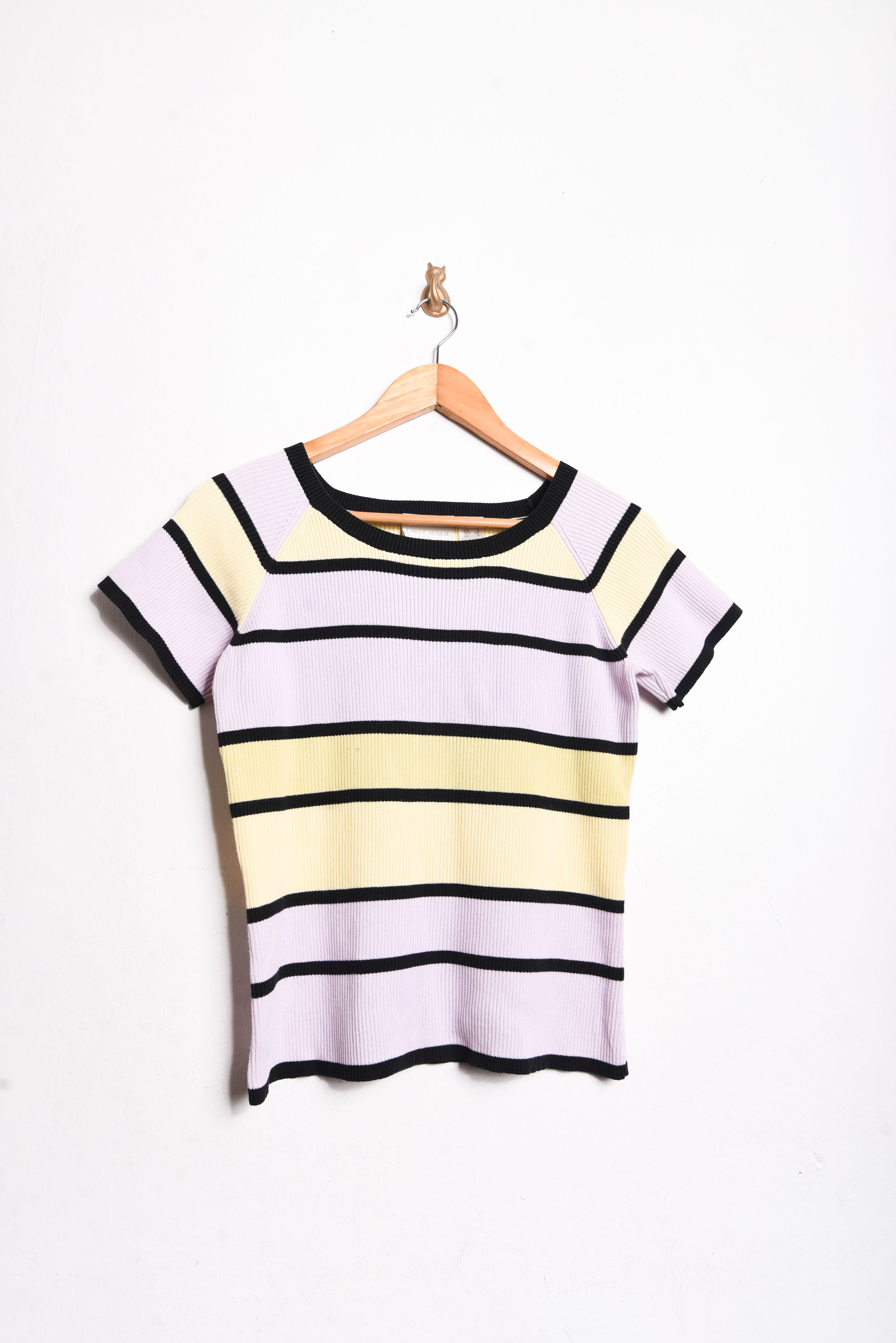 Top acanalado pastel franjas