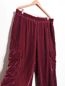 Pantalón velvet burdeo palazzo
