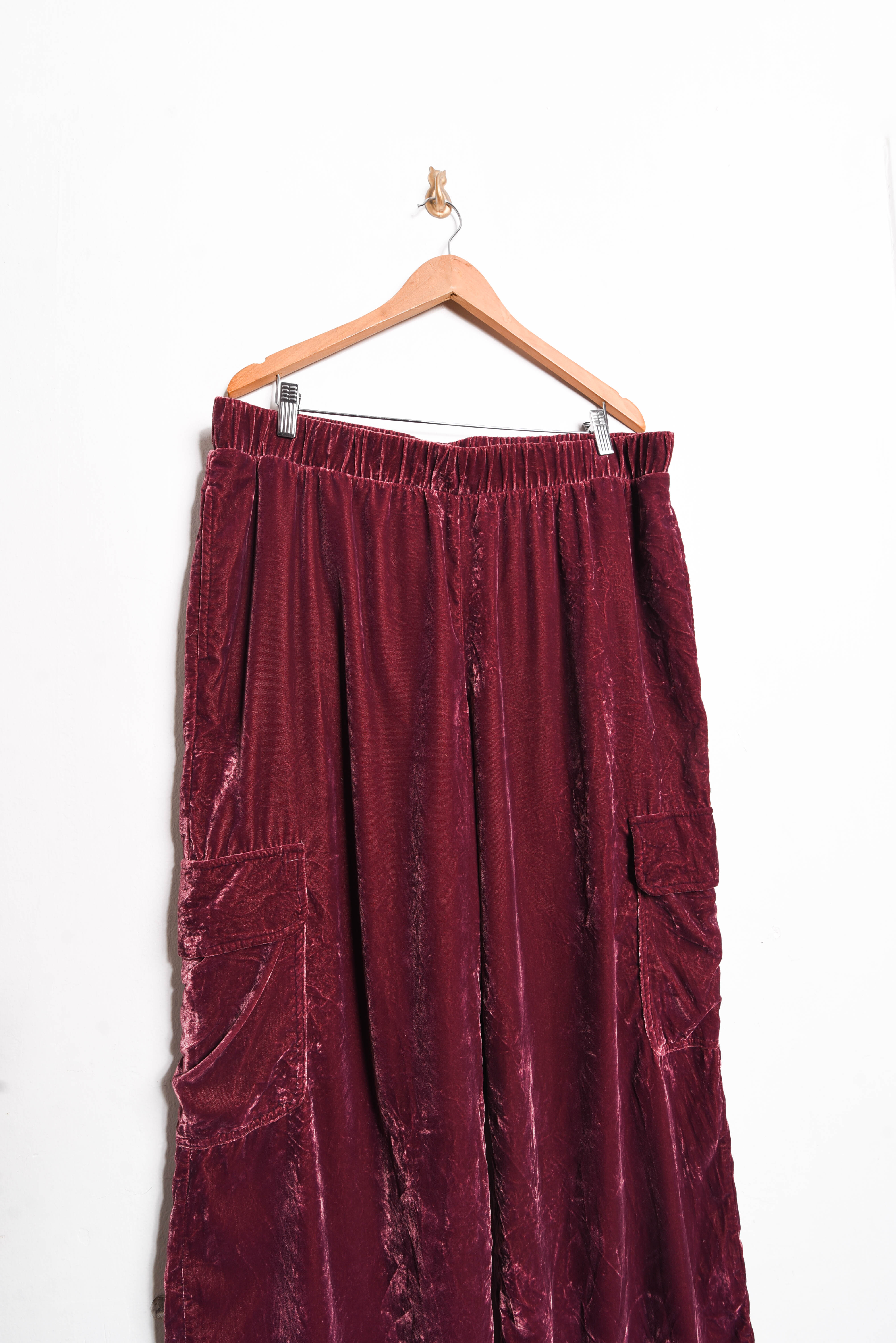 Pantalón velvet burdeo palazzo