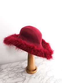 Sombrero burdeo vintage feathers